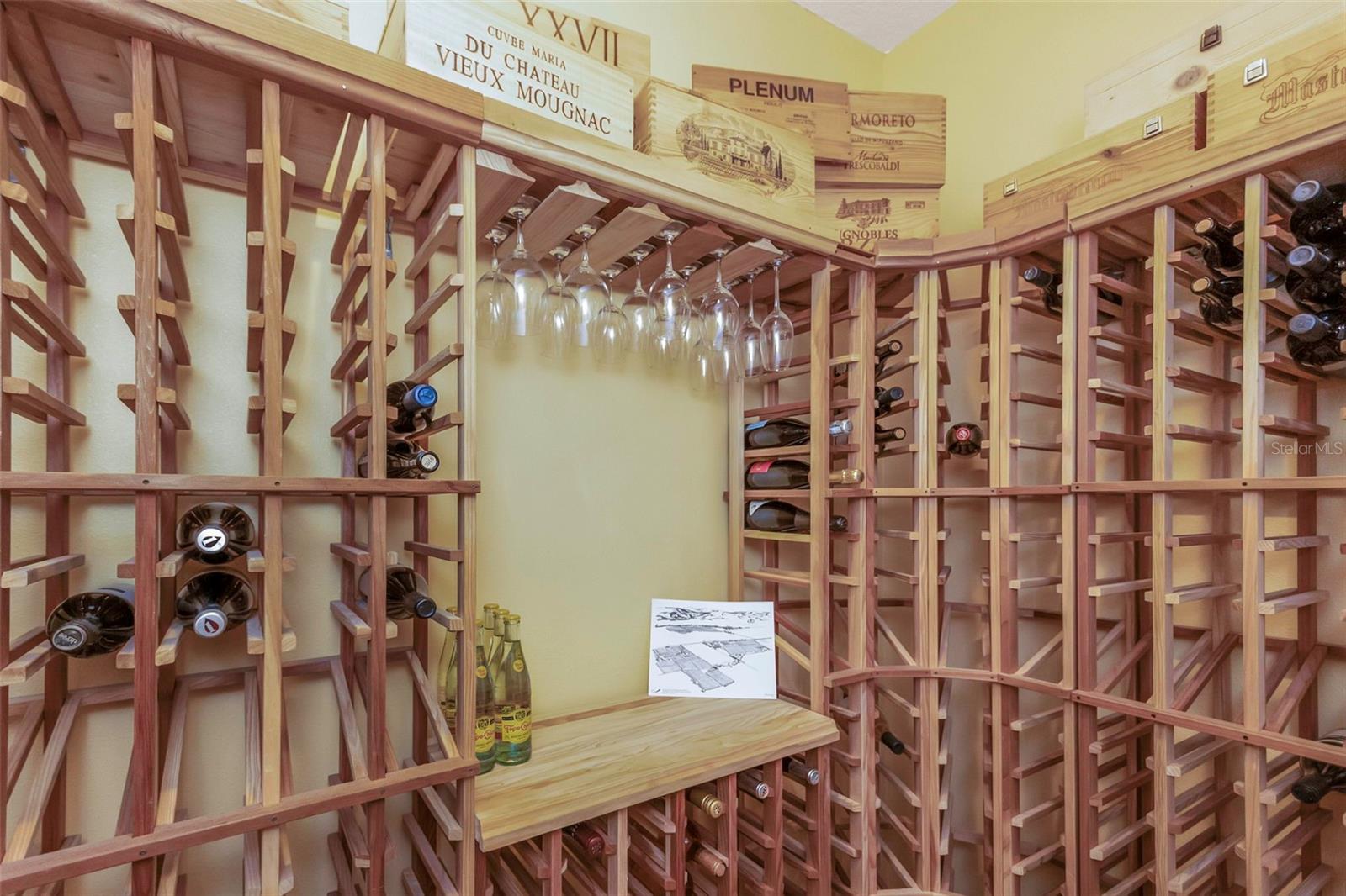 6015 S ELKINS AVE, TAMPA, FL, 33611