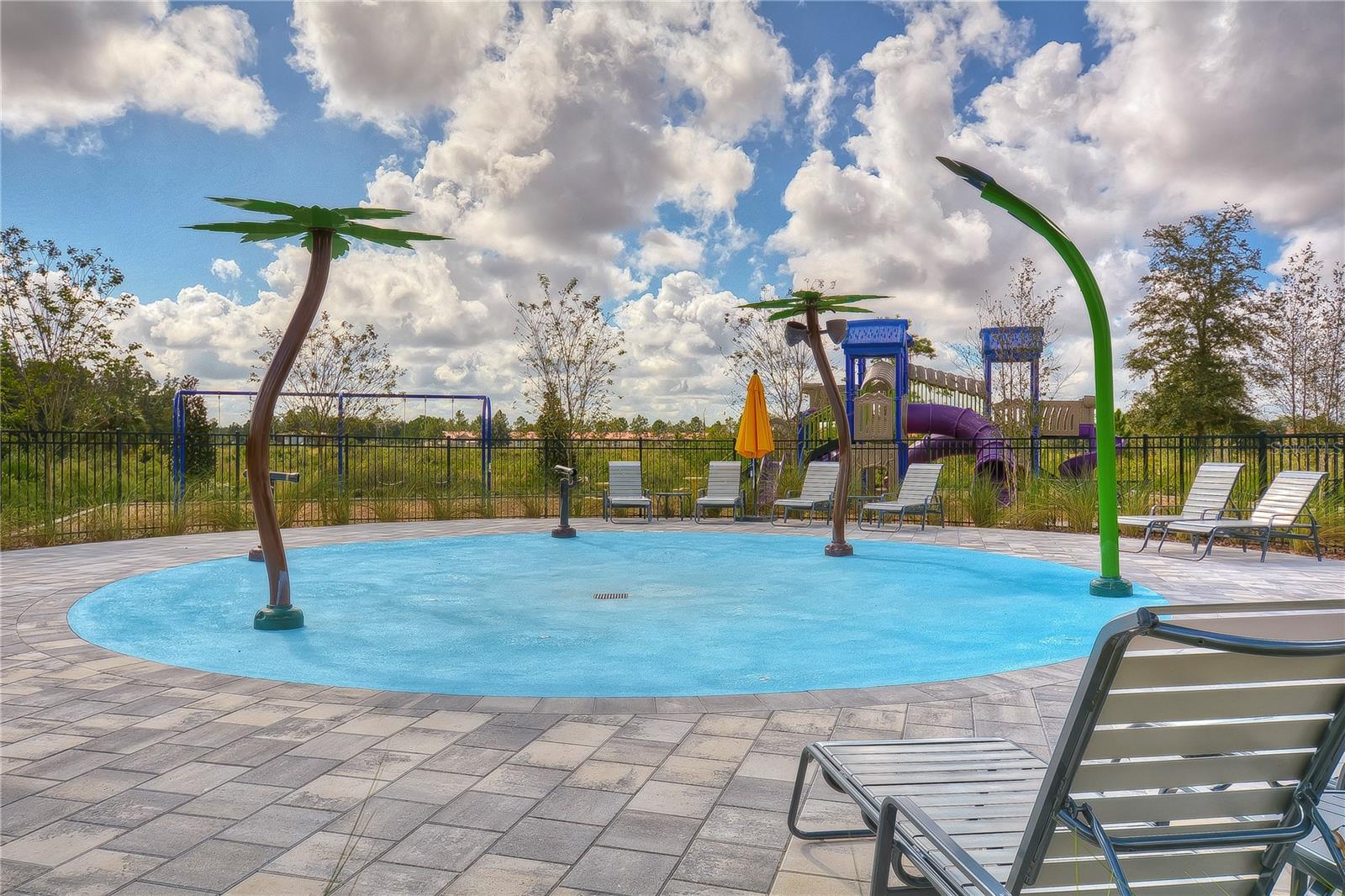 5460 WARRINGTON TOWN PATH, WESLEY CHAPEL, FL, 33545