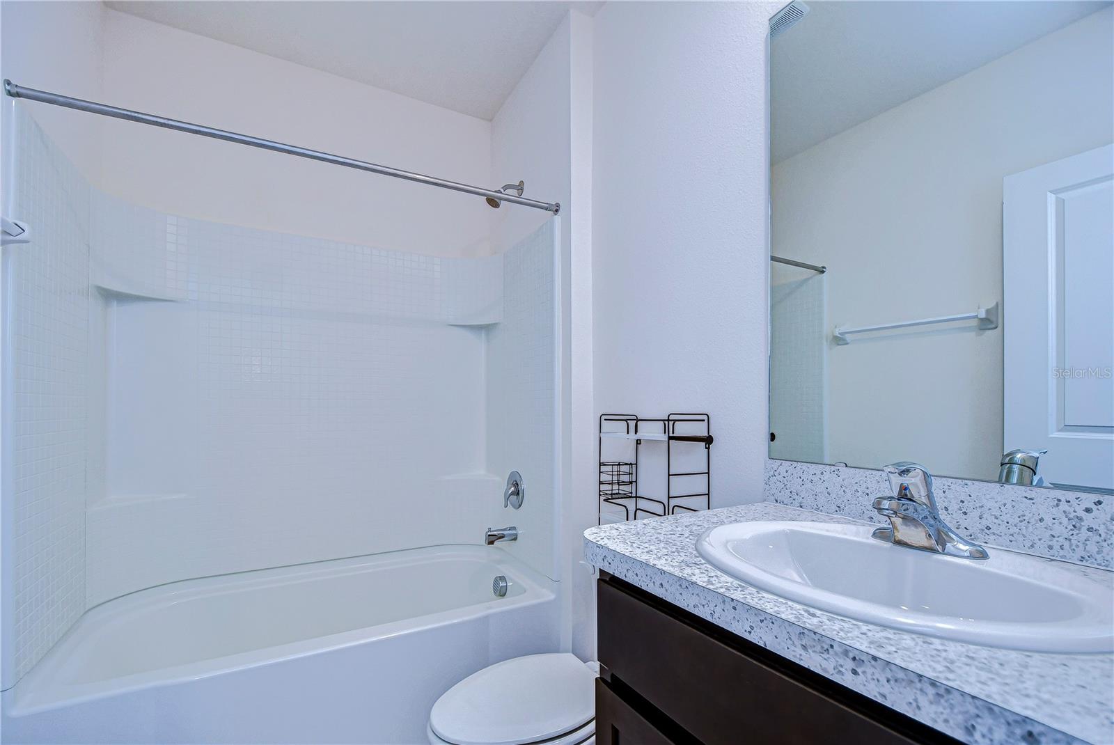 5460 WARRINGTON TOWN PATH, WESLEY CHAPEL, FL, 33545