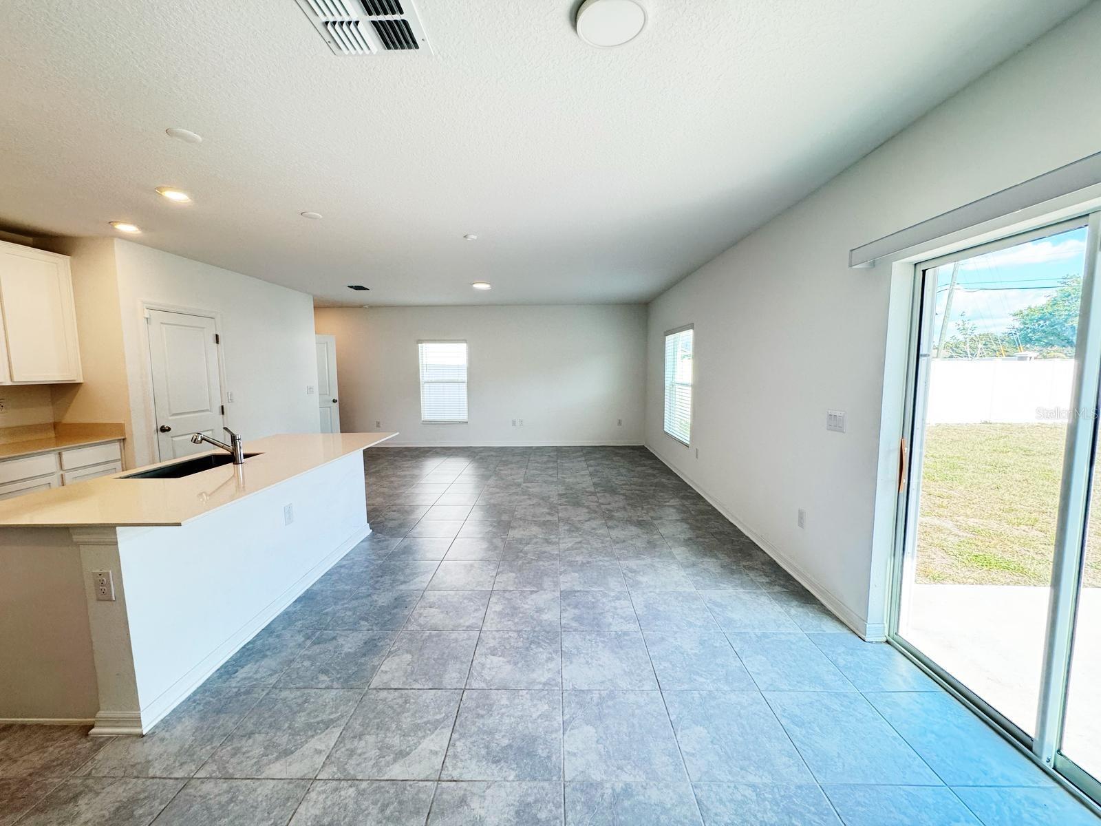 645 BELL PRAIRIE CIR, LAKE WALES, FL, 33859