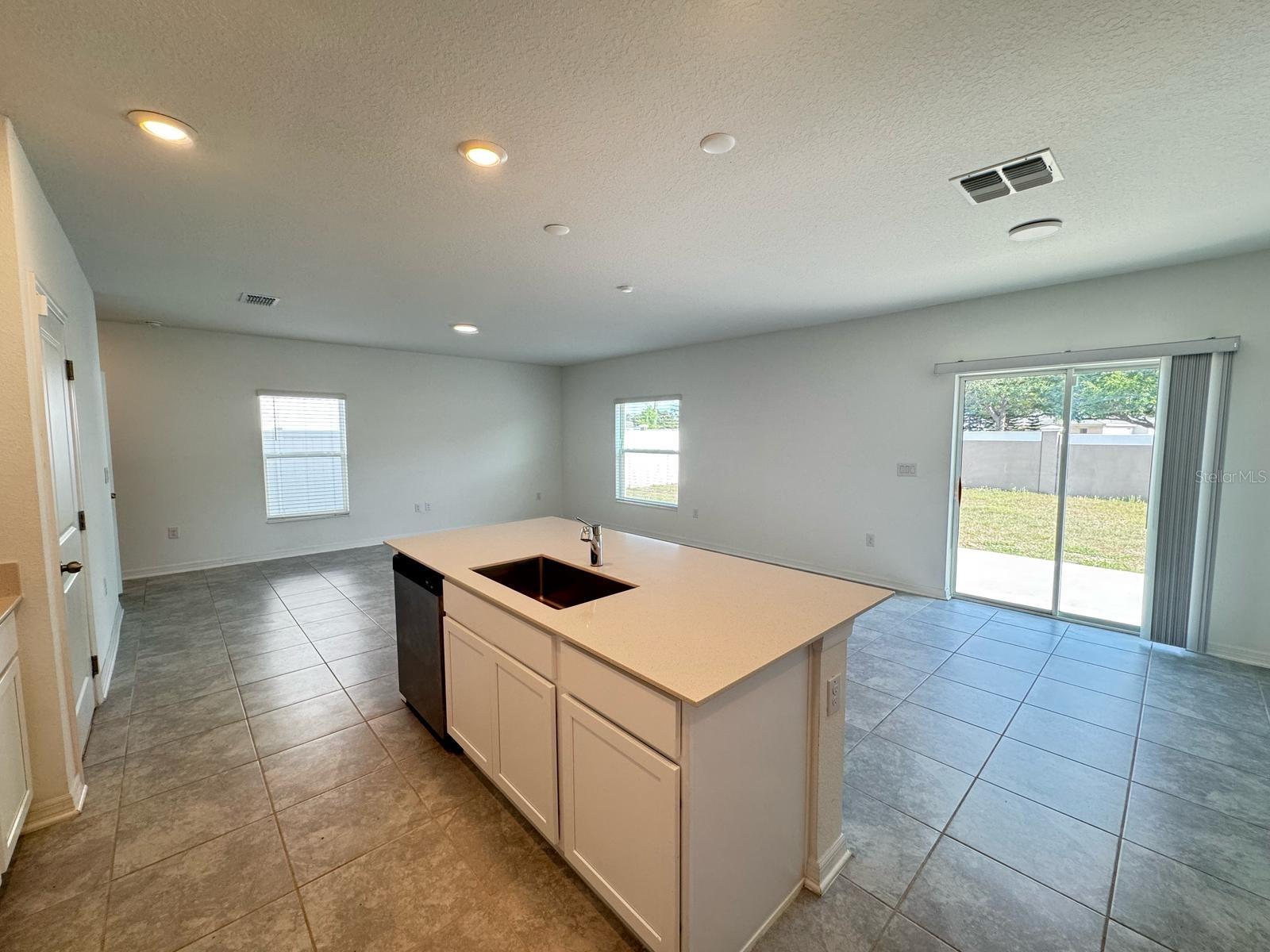 645 BELL PRAIRIE CIR, LAKE WALES, FL, 33859