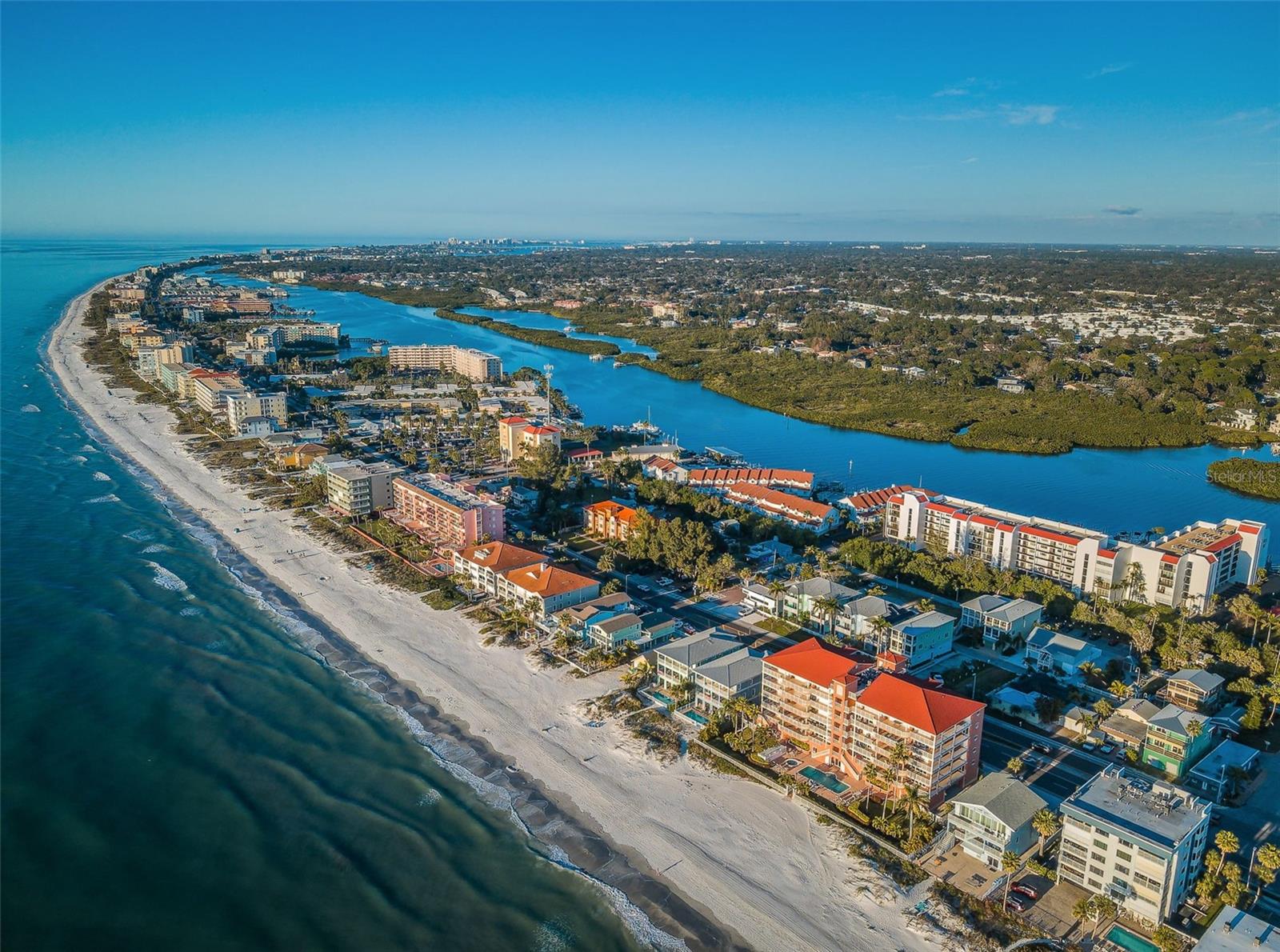 19111 VISTA BAY DR #304, INDIAN SHORES, FL, 33785