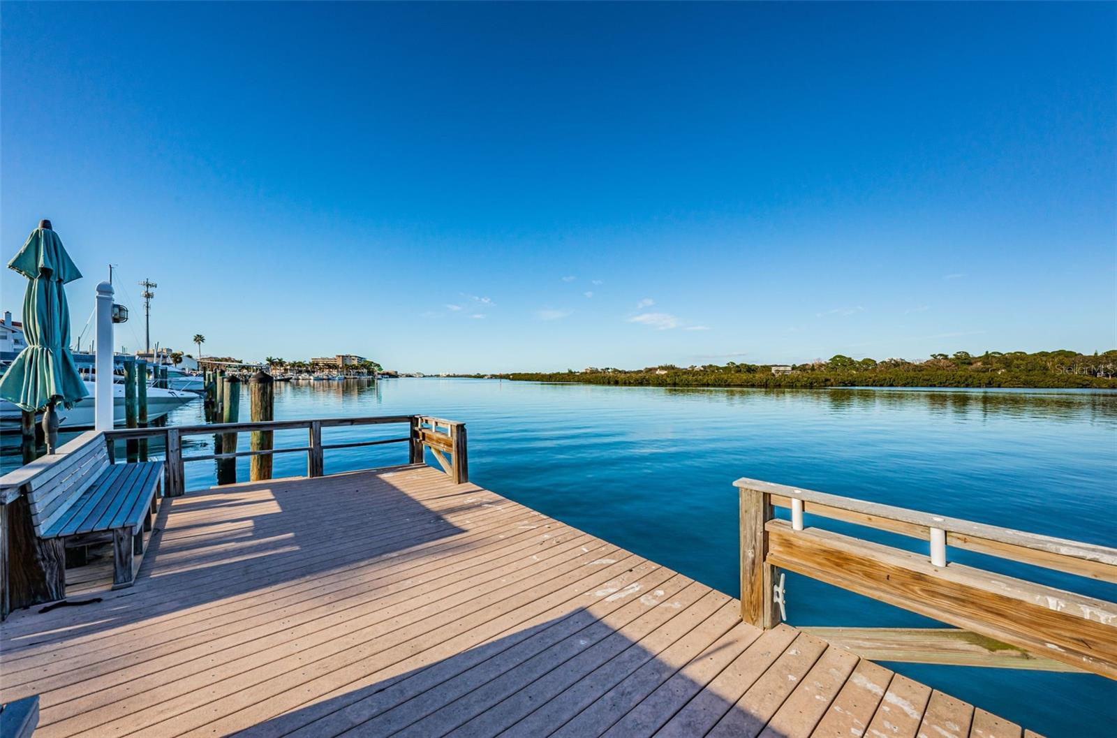 19111 VISTA BAY DR #304, INDIAN SHORES, FL, 33785