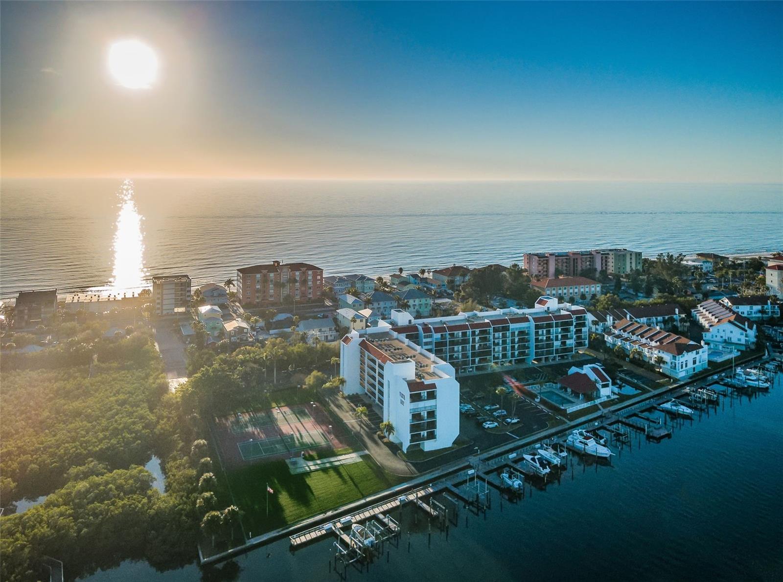 19111 VISTA BAY DR #304, INDIAN SHORES, FL, 33785