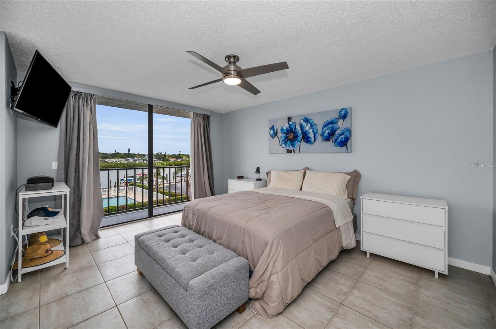 19111 VISTA BAY DR #304, INDIAN SHORES, FL, 33785