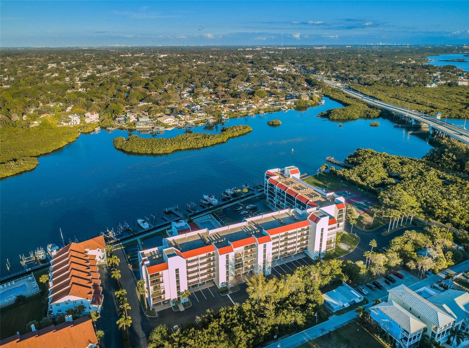 19111 VISTA BAY DR #304, INDIAN SHORES, FL, 33785