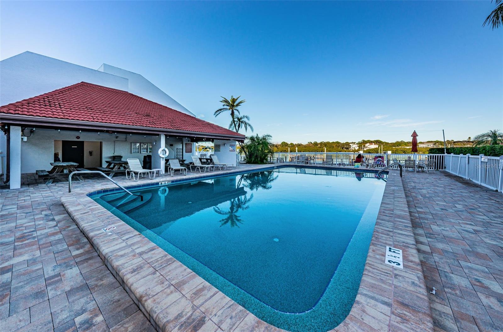 19111 VISTA BAY DR #304, INDIAN SHORES, FL, 33785
