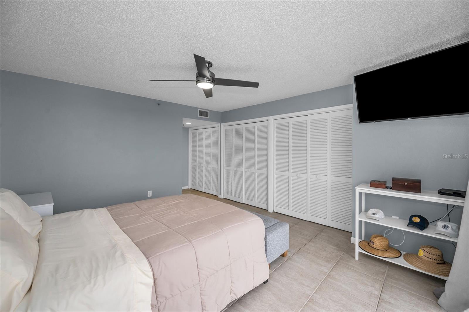 19111 VISTA BAY DR #304, INDIAN SHORES, FL, 33785