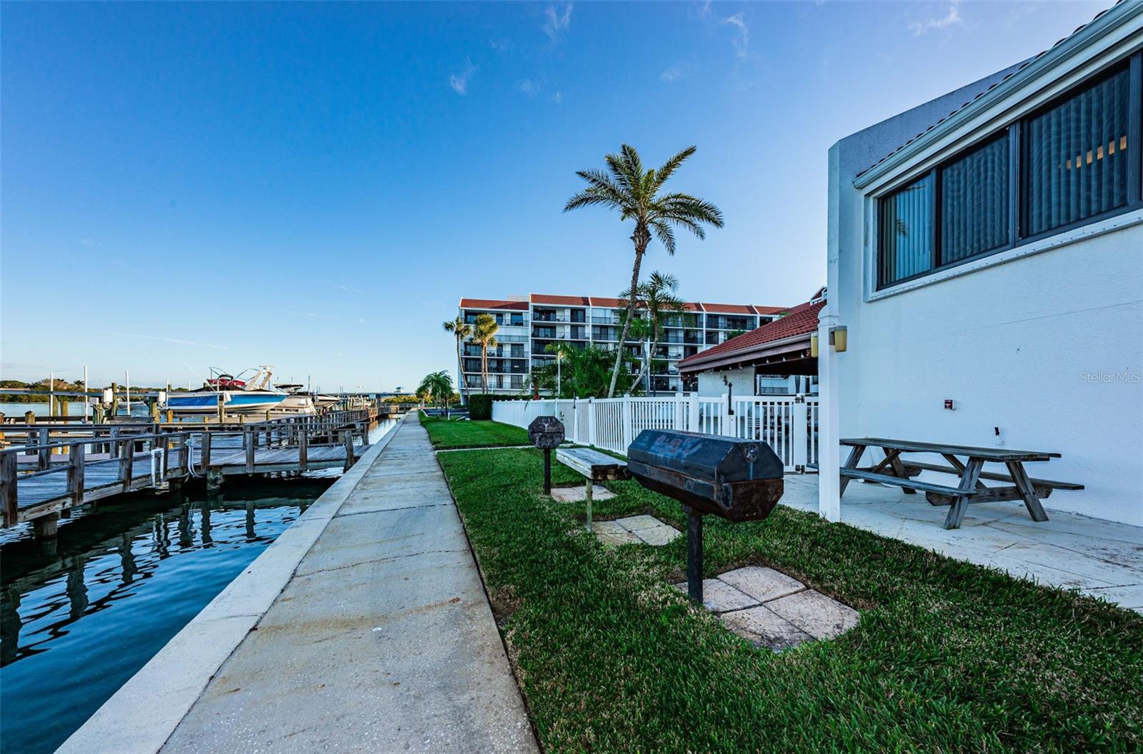 19111 VISTA BAY DR #304, INDIAN SHORES, FL, 33785