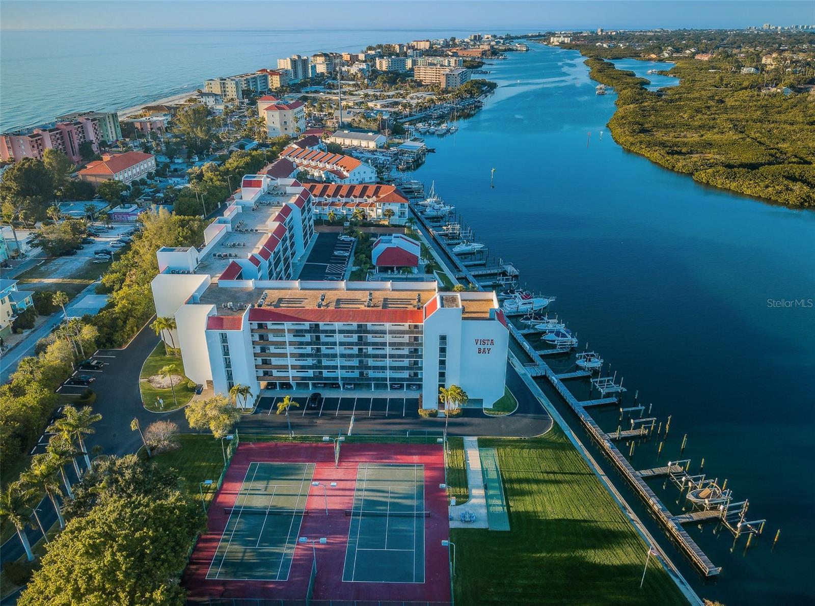 19111 VISTA BAY DR #304, INDIAN SHORES, FL, 33785