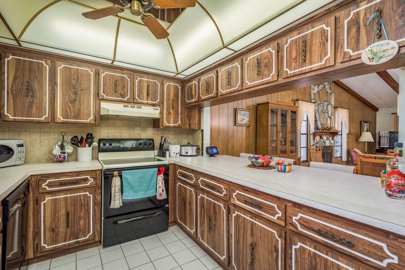 9910 EAGLES POINT CIR #3, PORT RICHEY, FL, 34668