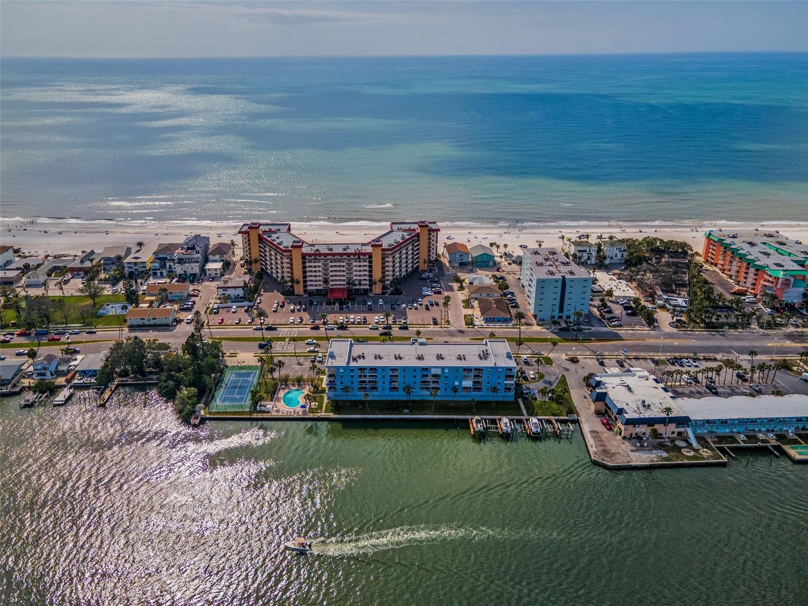 18325 GULF BLVD #509, REDINGTON SHORES, FL, 33708