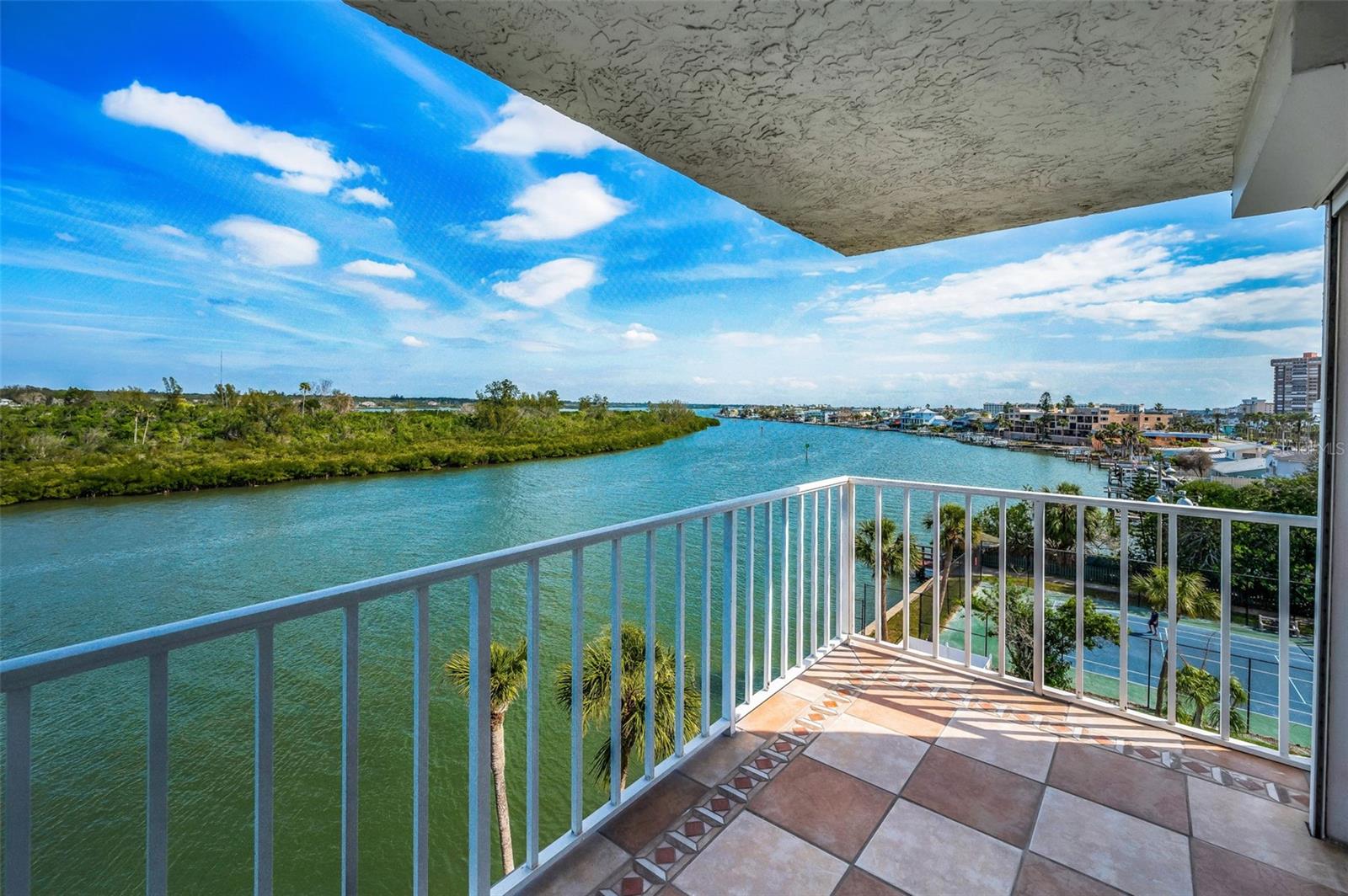 18325 GULF BLVD #509, REDINGTON SHORES, FL, 33708
