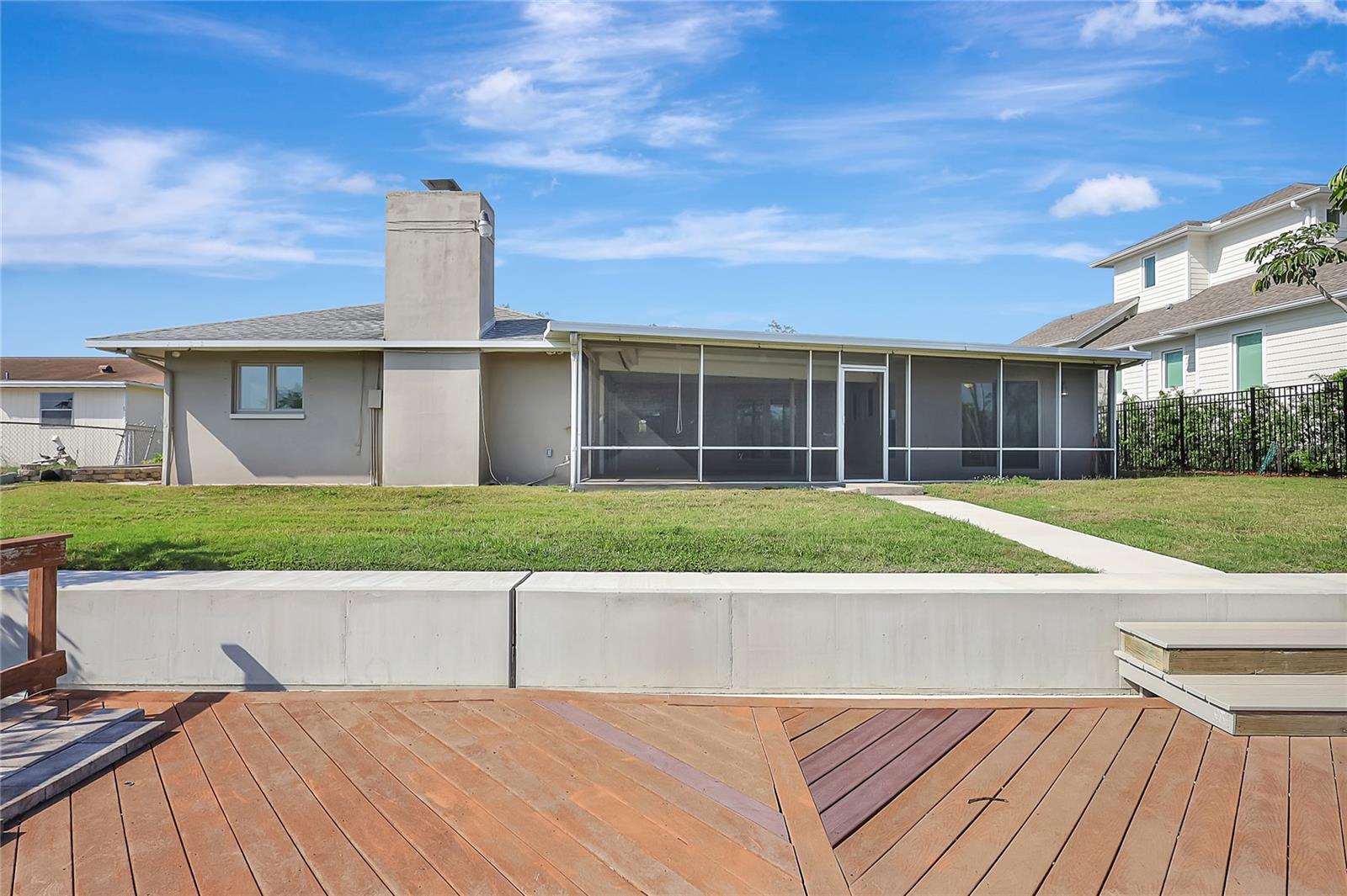 3901 E EDEN ROC CIR, TAMPA, FL, 33634