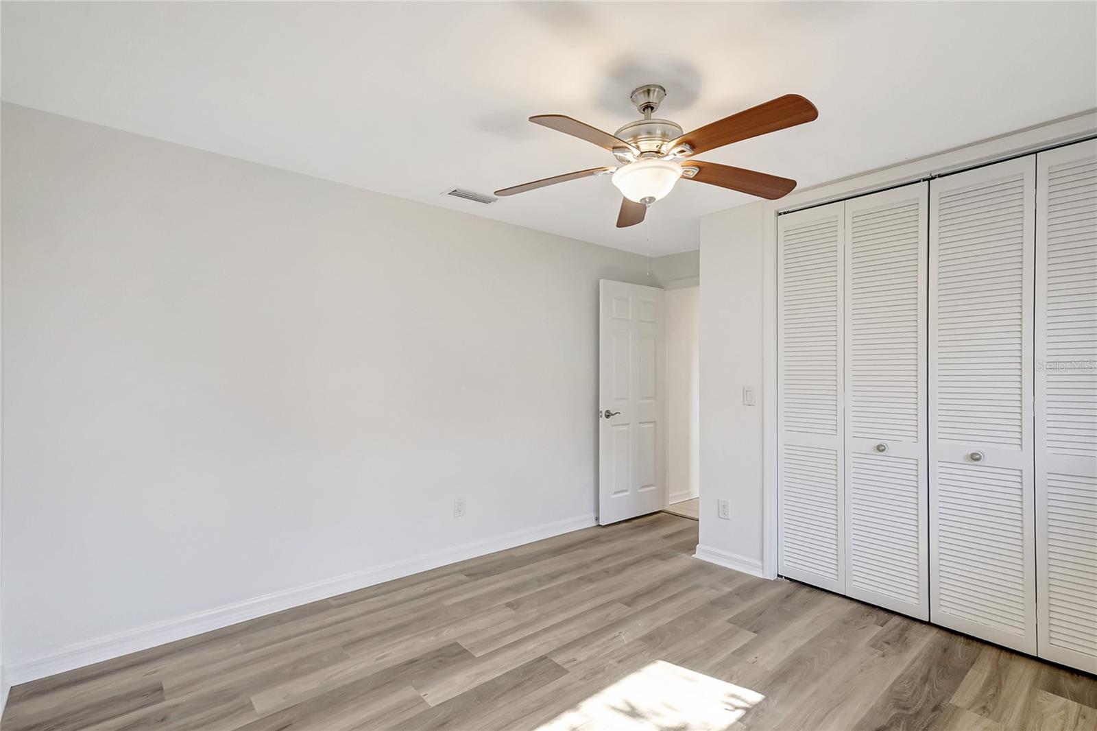 3901 E EDEN ROC CIR, TAMPA, FL, 33634