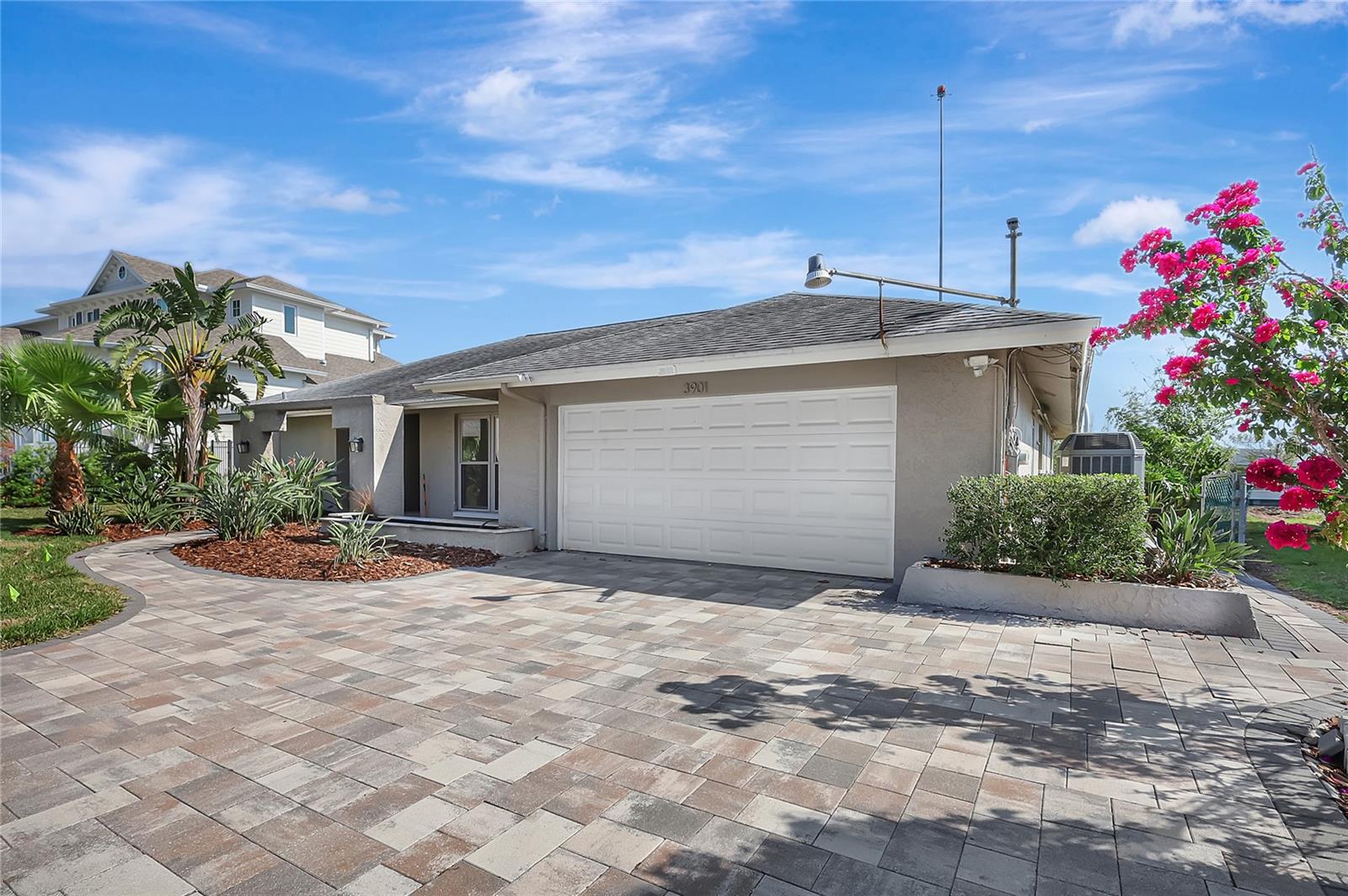3901 E EDEN ROC CIR, TAMPA, FL, 33634
