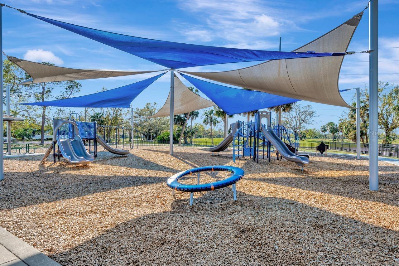 3901 E EDEN ROC CIR, TAMPA, FL, 33634