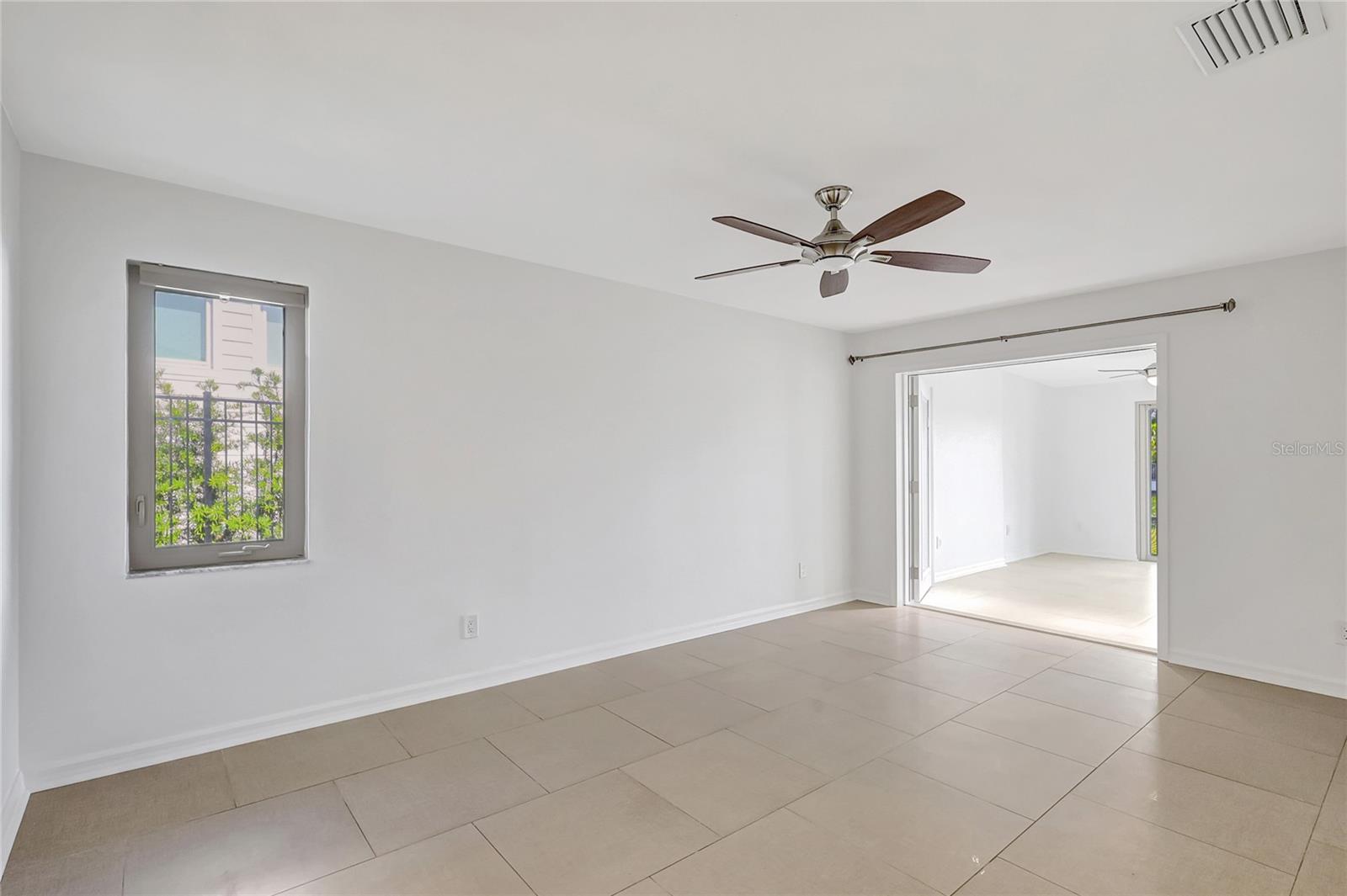 3901 E EDEN ROC CIR, TAMPA, FL, 33634