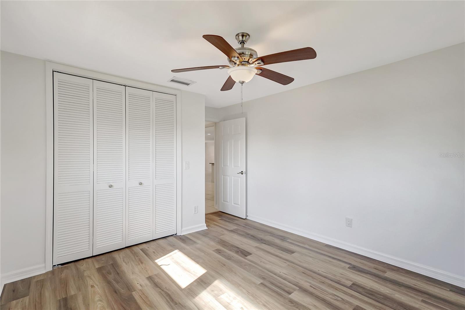 3901 E EDEN ROC CIR, TAMPA, FL, 33634