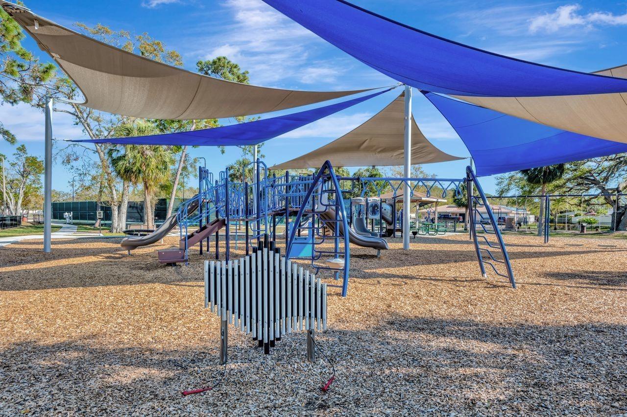 3901 E EDEN ROC CIR, TAMPA, FL, 33634