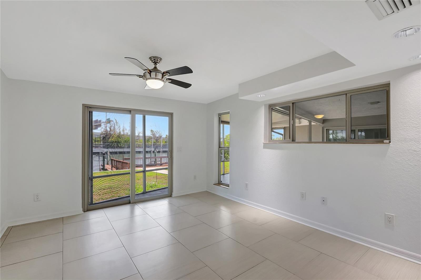 3901 E EDEN ROC CIR, TAMPA, FL, 33634