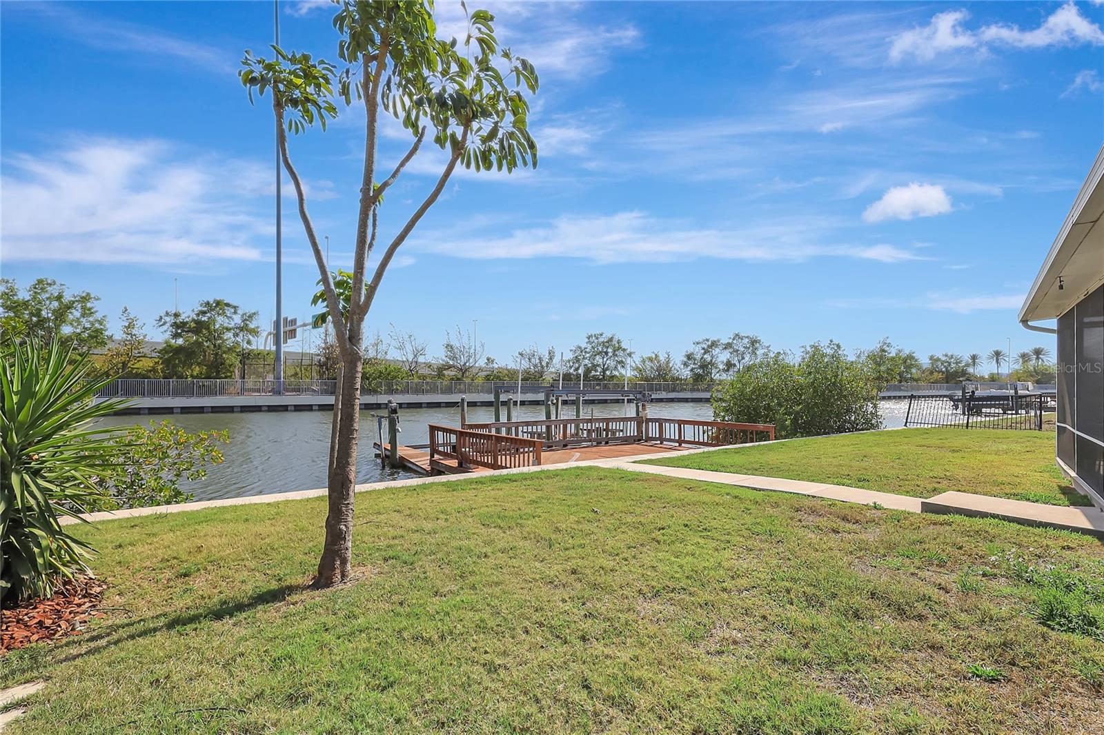 3901 E EDEN ROC CIR, TAMPA, FL, 33634