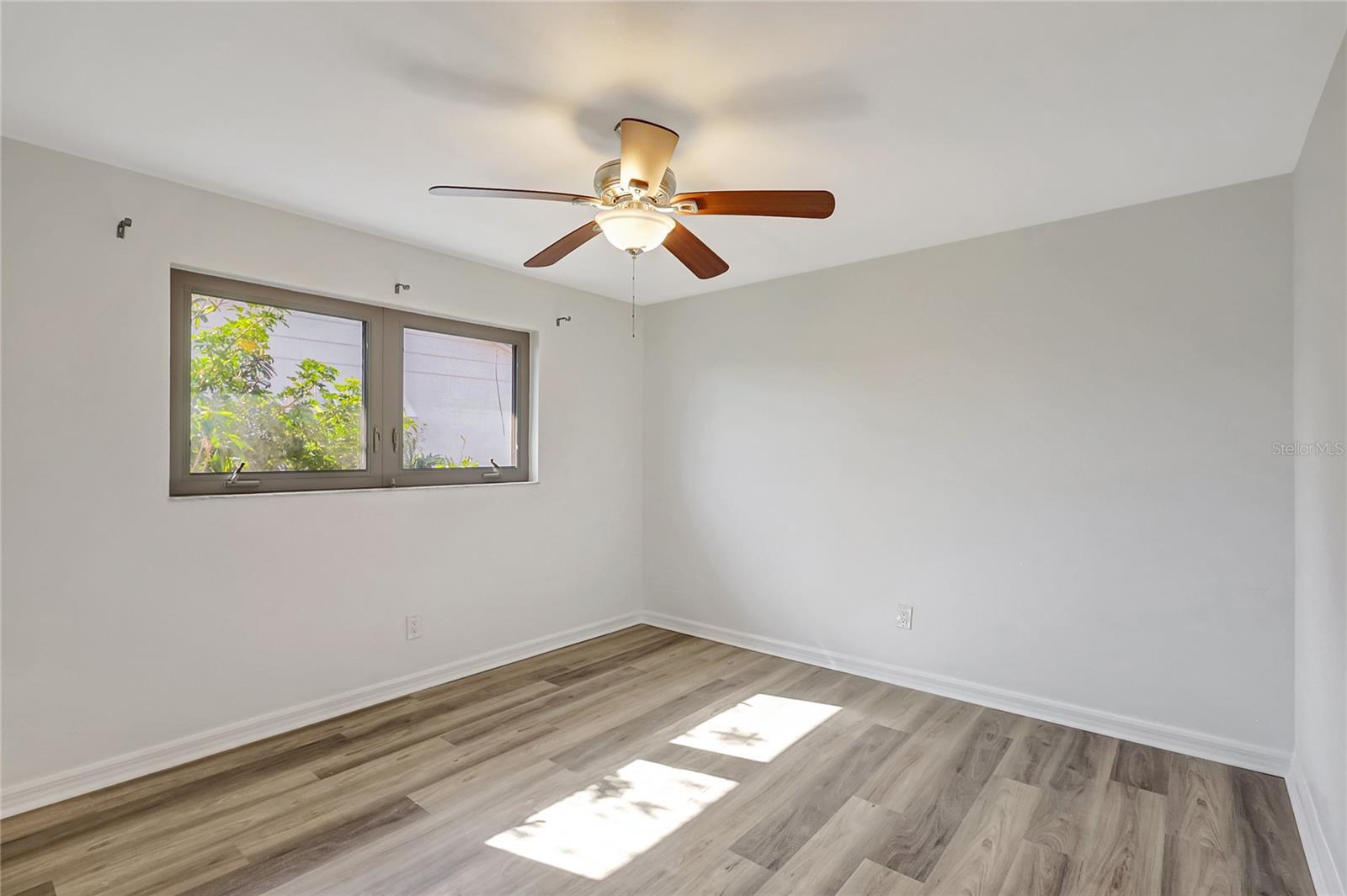 3901 E EDEN ROC CIR, TAMPA, FL, 33634