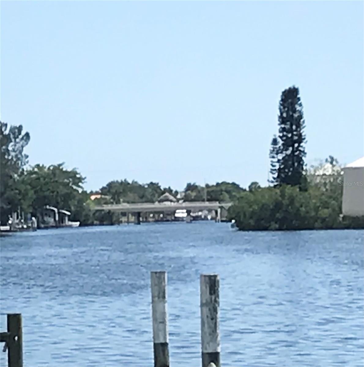 123 POINSETTIA CIR NE, PORT CHARLOTTE, FL, 33952