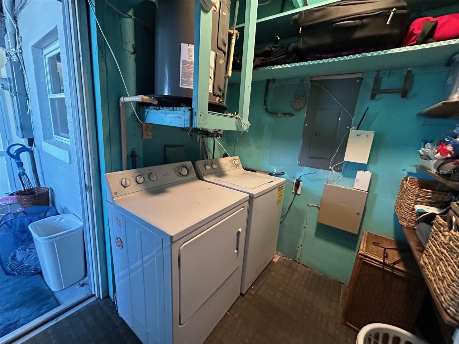 123 POINSETTIA CIR NE, PORT CHARLOTTE, FL, 33952