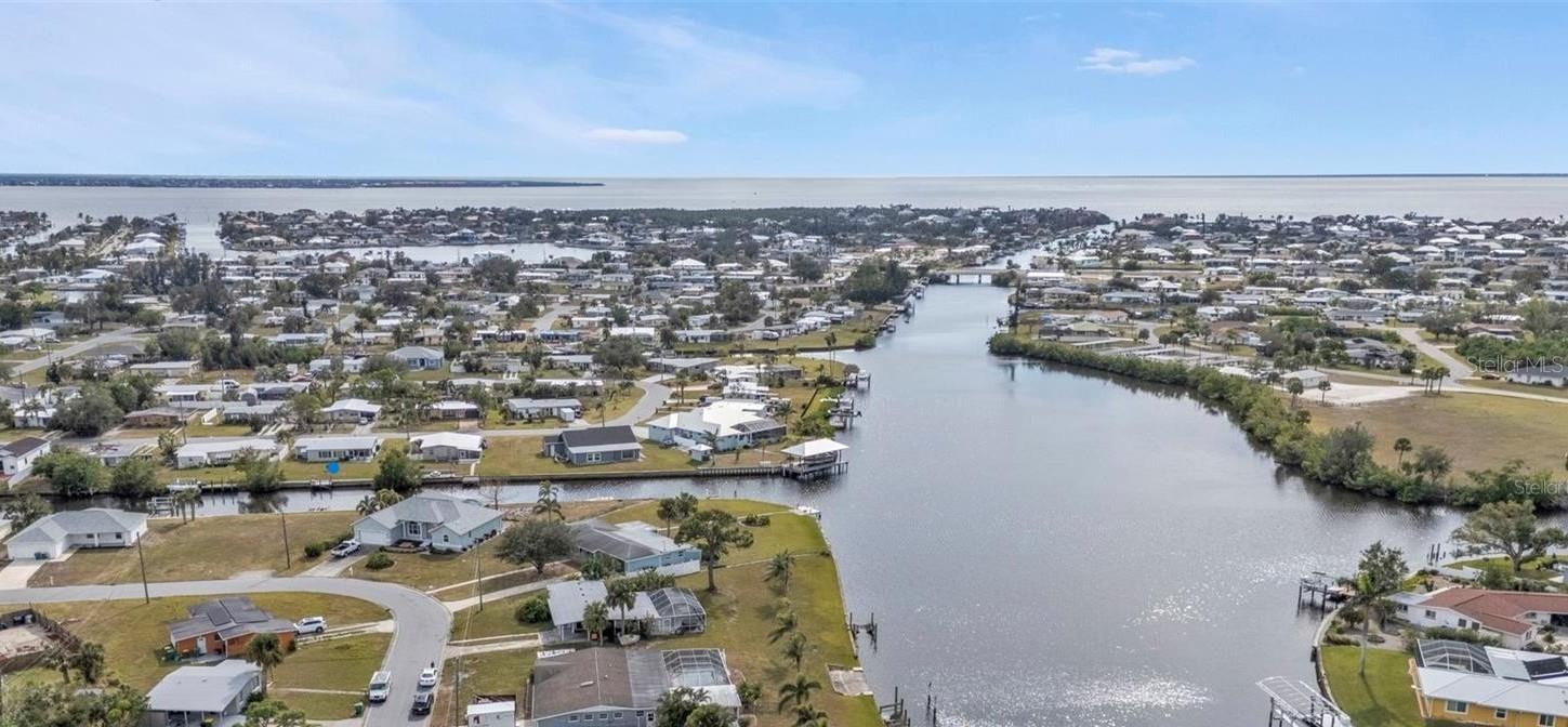 123 POINSETTIA CIR NE, PORT CHARLOTTE, FL, 33952