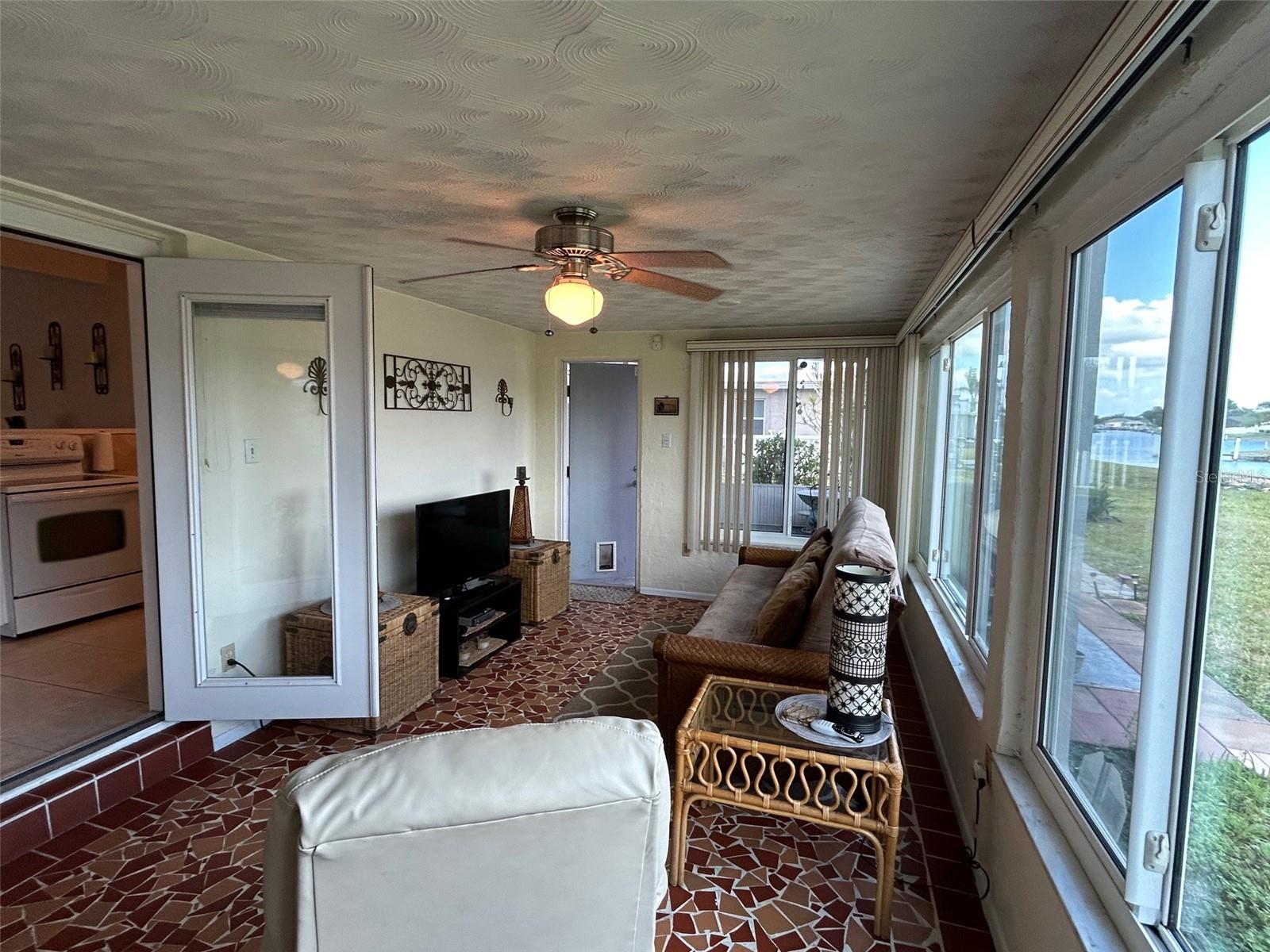 123 POINSETTIA CIR NE, PORT CHARLOTTE, FL, 33952