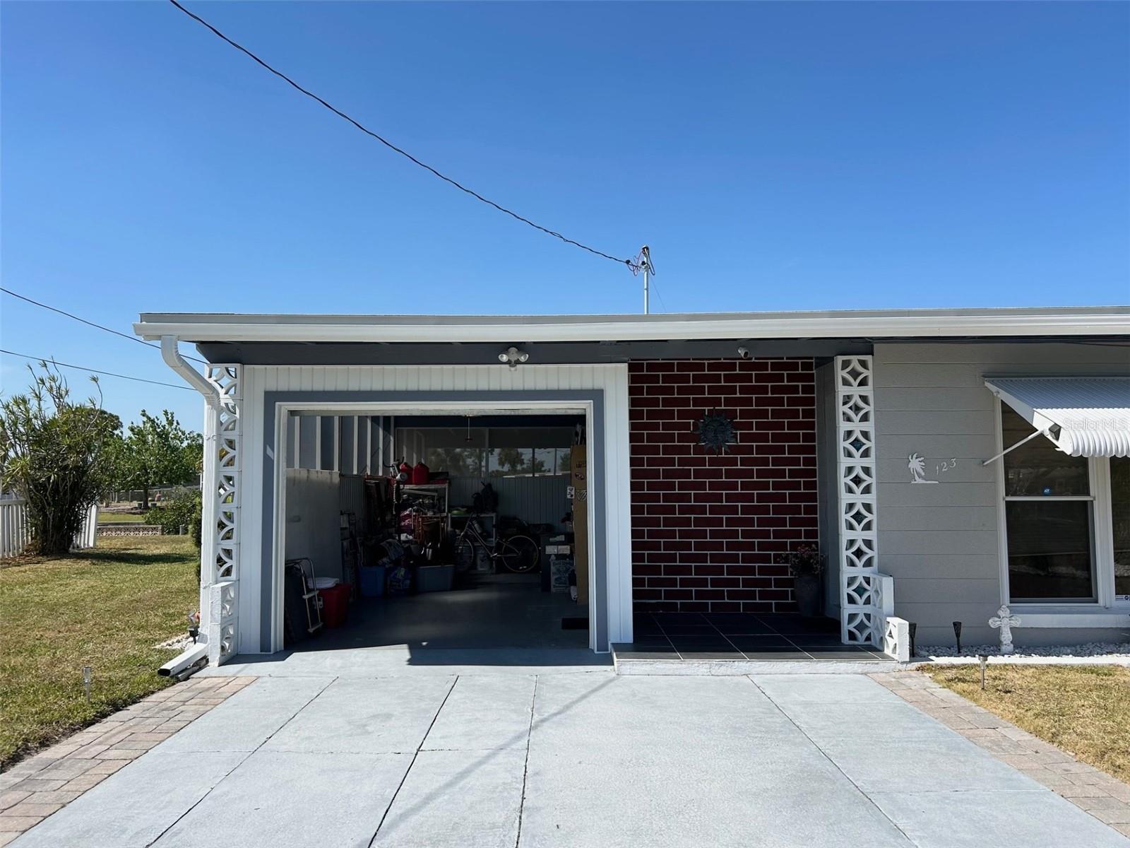 123 POINSETTIA CIR NE, PORT CHARLOTTE, FL, 33952