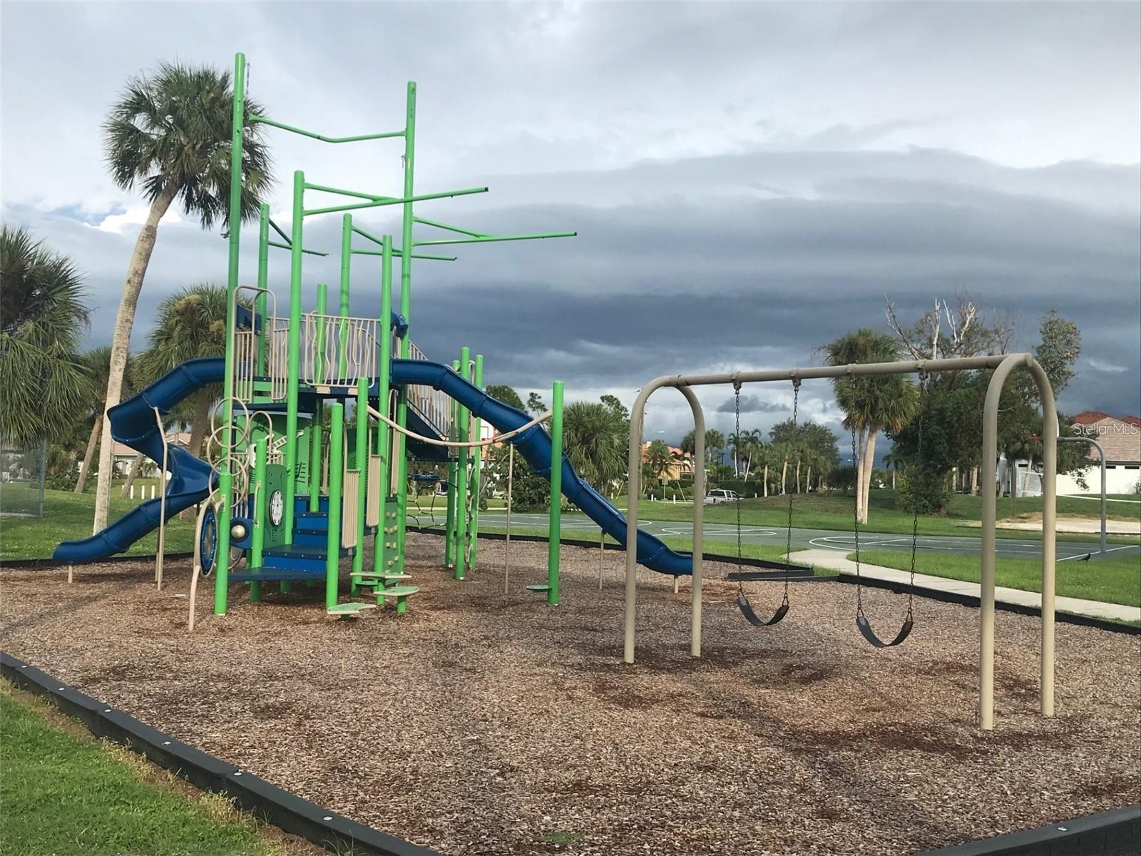 123 POINSETTIA CIR NE, PORT CHARLOTTE, FL, 33952