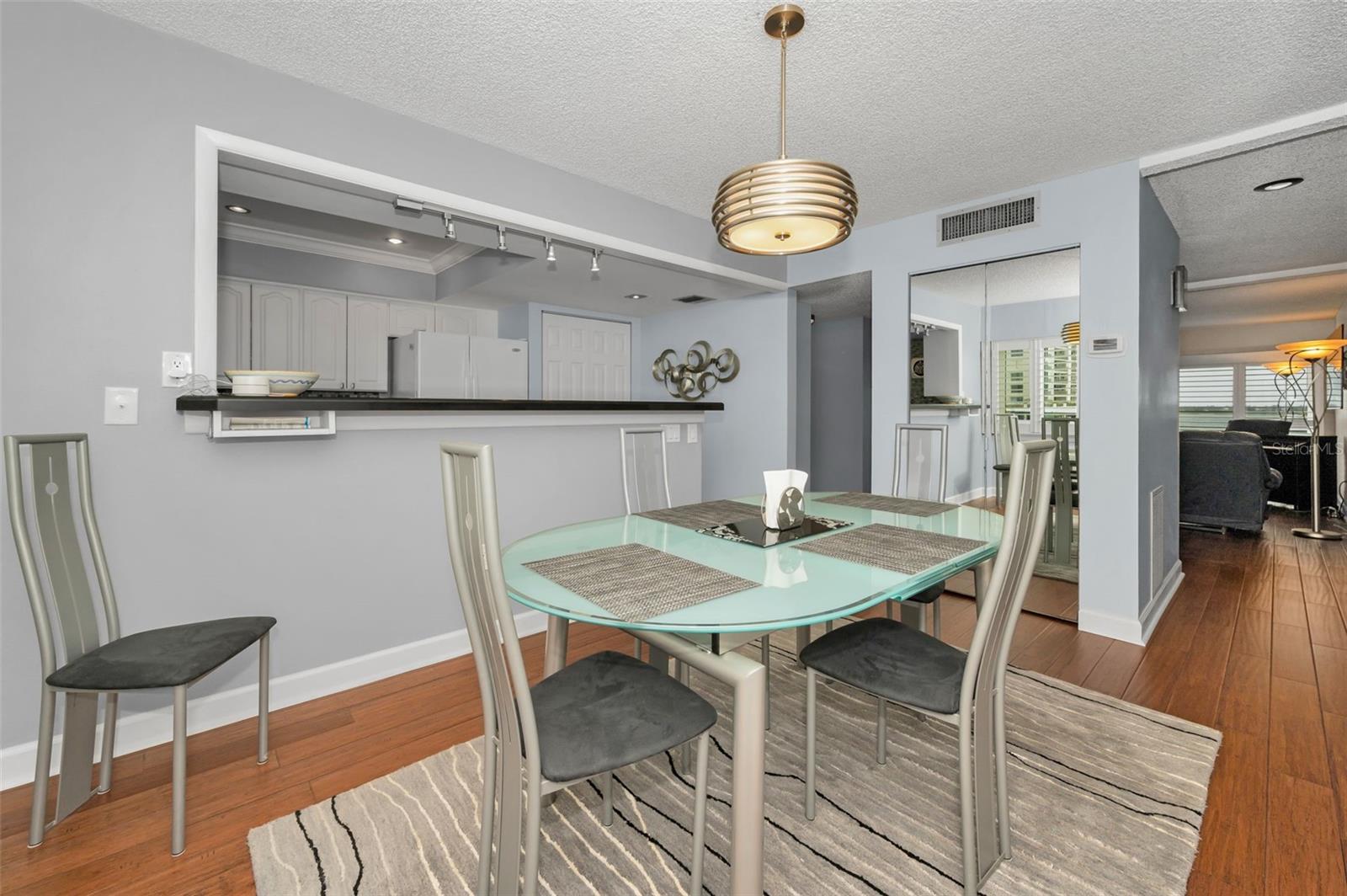 1451 GULF BLVD #207, CLEARWATER BEACH, FL, 33767