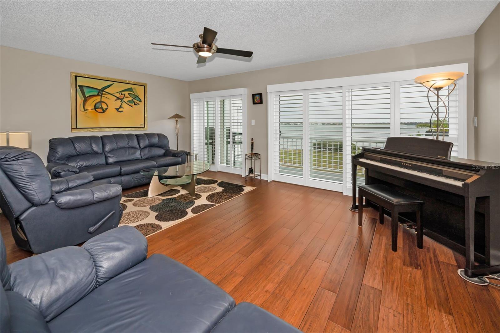1451 GULF BLVD #207, CLEARWATER BEACH, FL, 33767