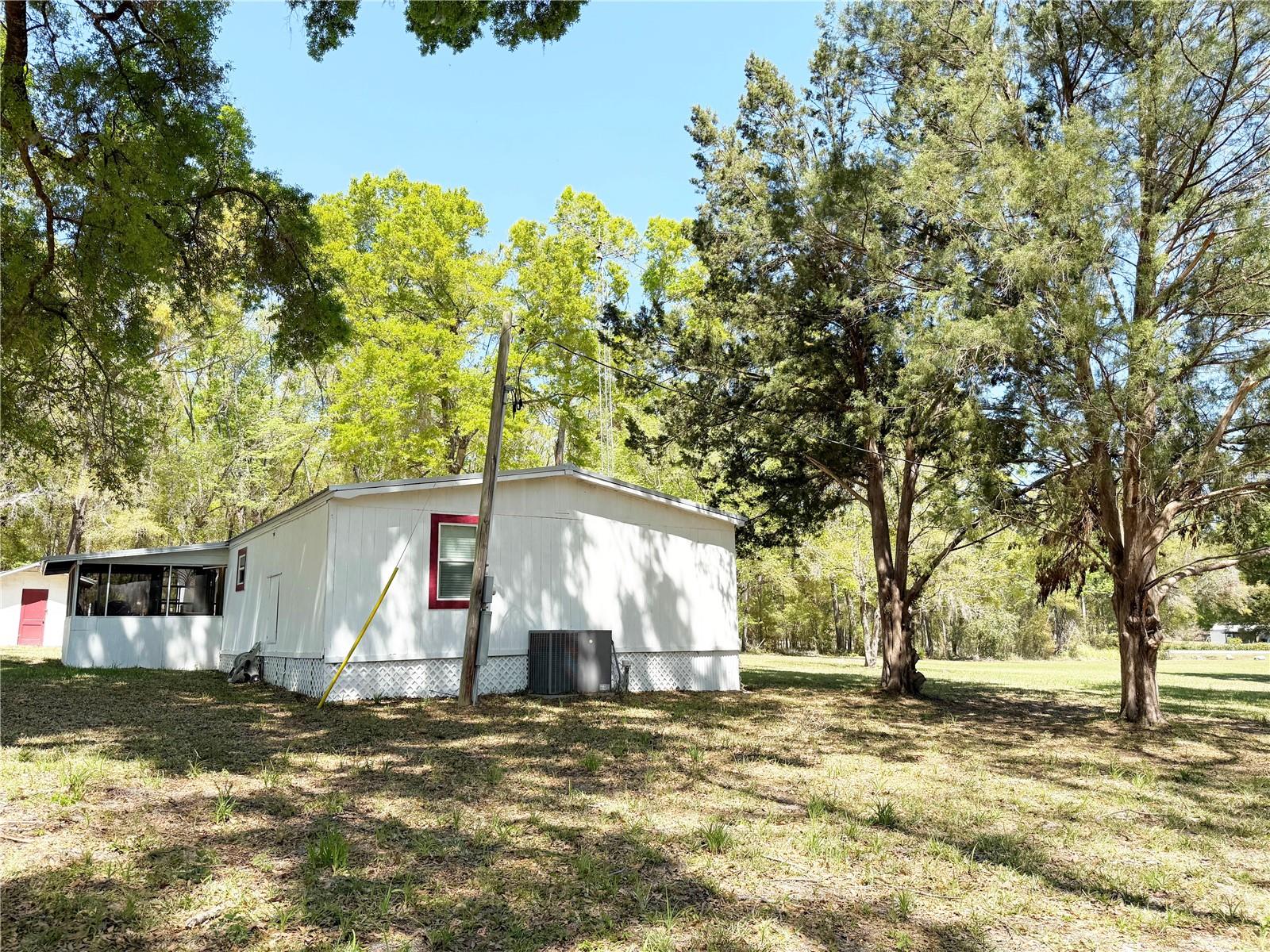20490 S US 441 HWY, HIGH SPRINGS, FL, 32643
