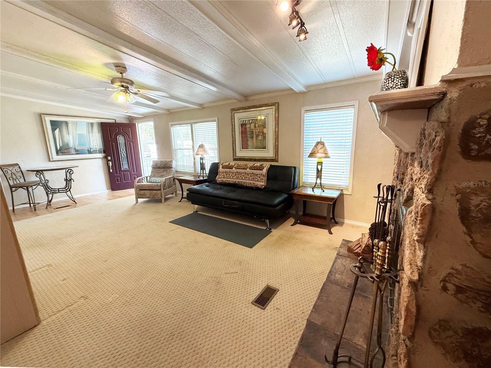20490 S US 441 HWY, HIGH SPRINGS, FL, 32643