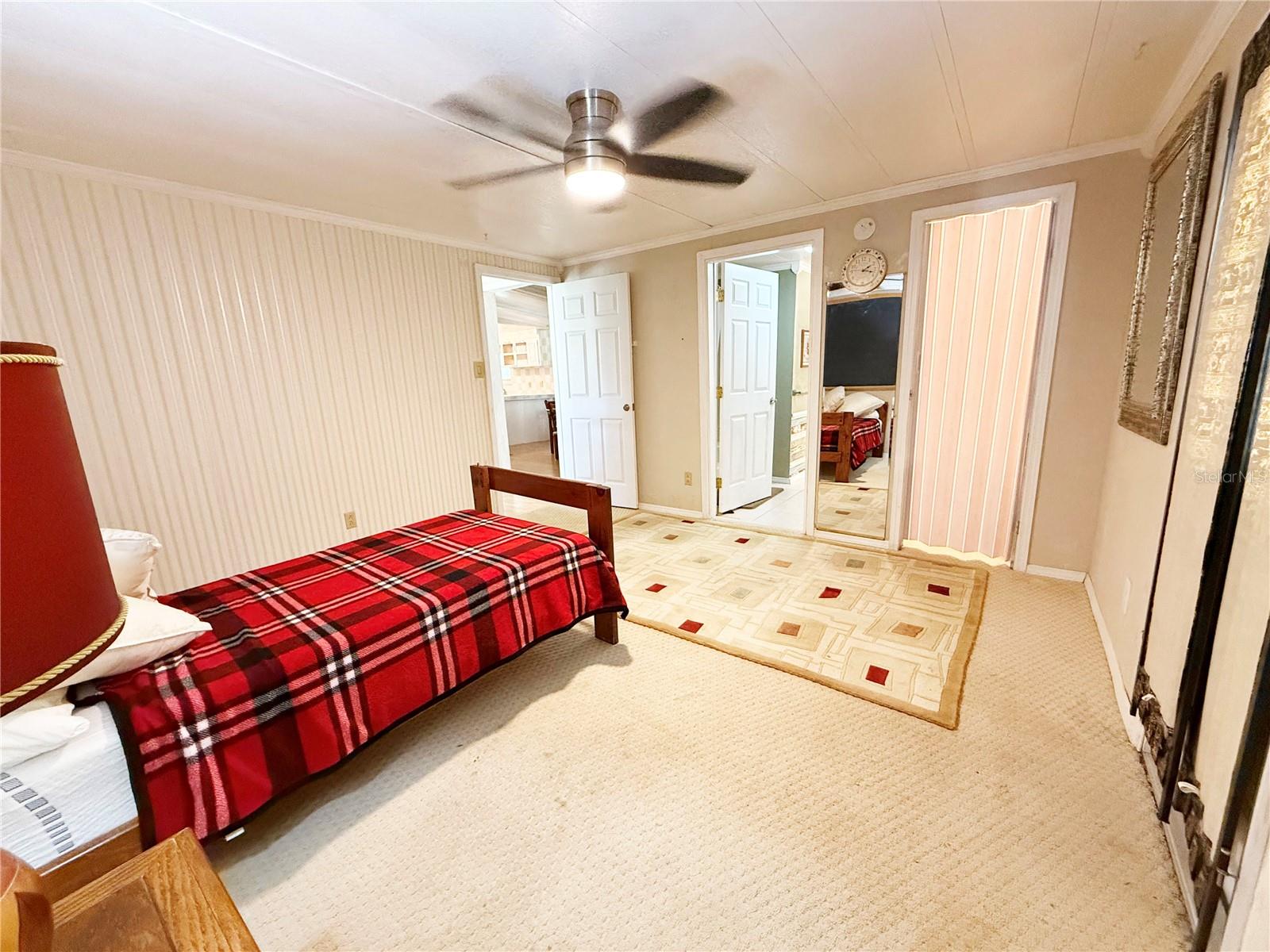 20490 S US 441 HWY, HIGH SPRINGS, FL, 32643