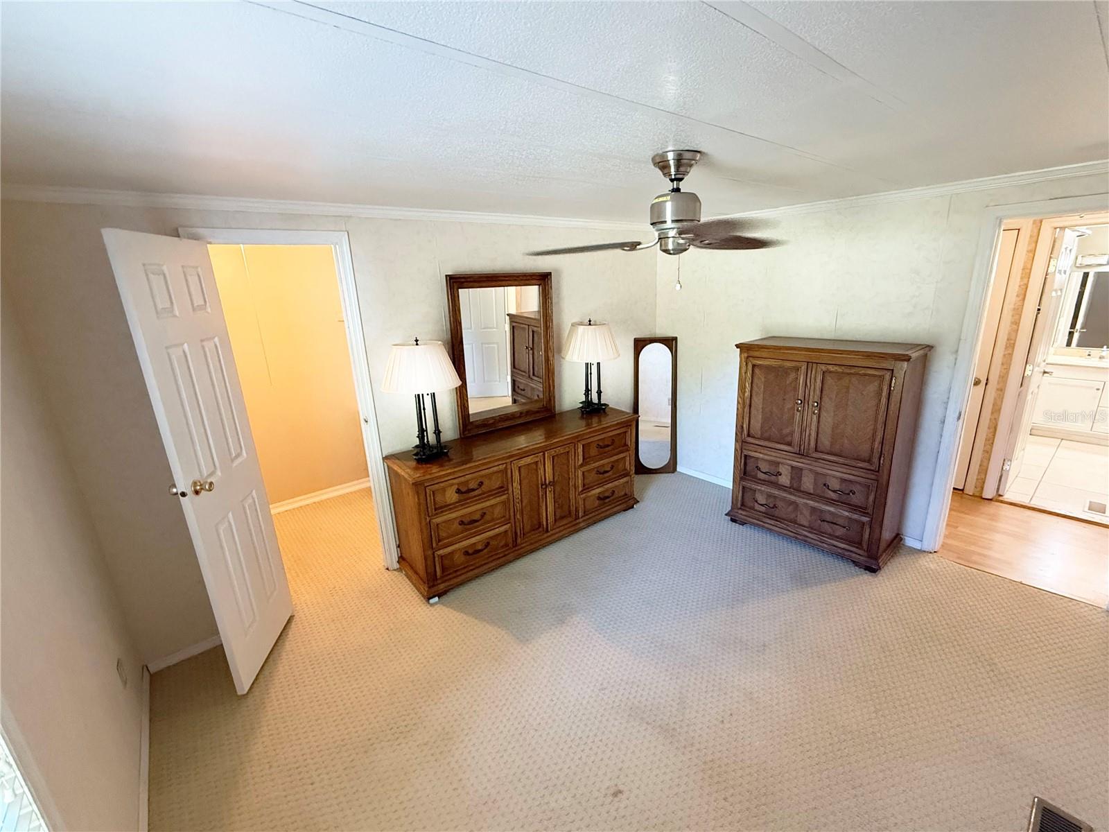 20490 S US 441 HWY, HIGH SPRINGS, FL, 32643