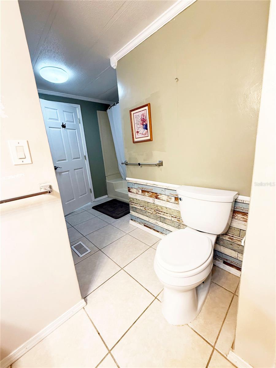 20490 S US 441 HWY, HIGH SPRINGS, FL, 32643