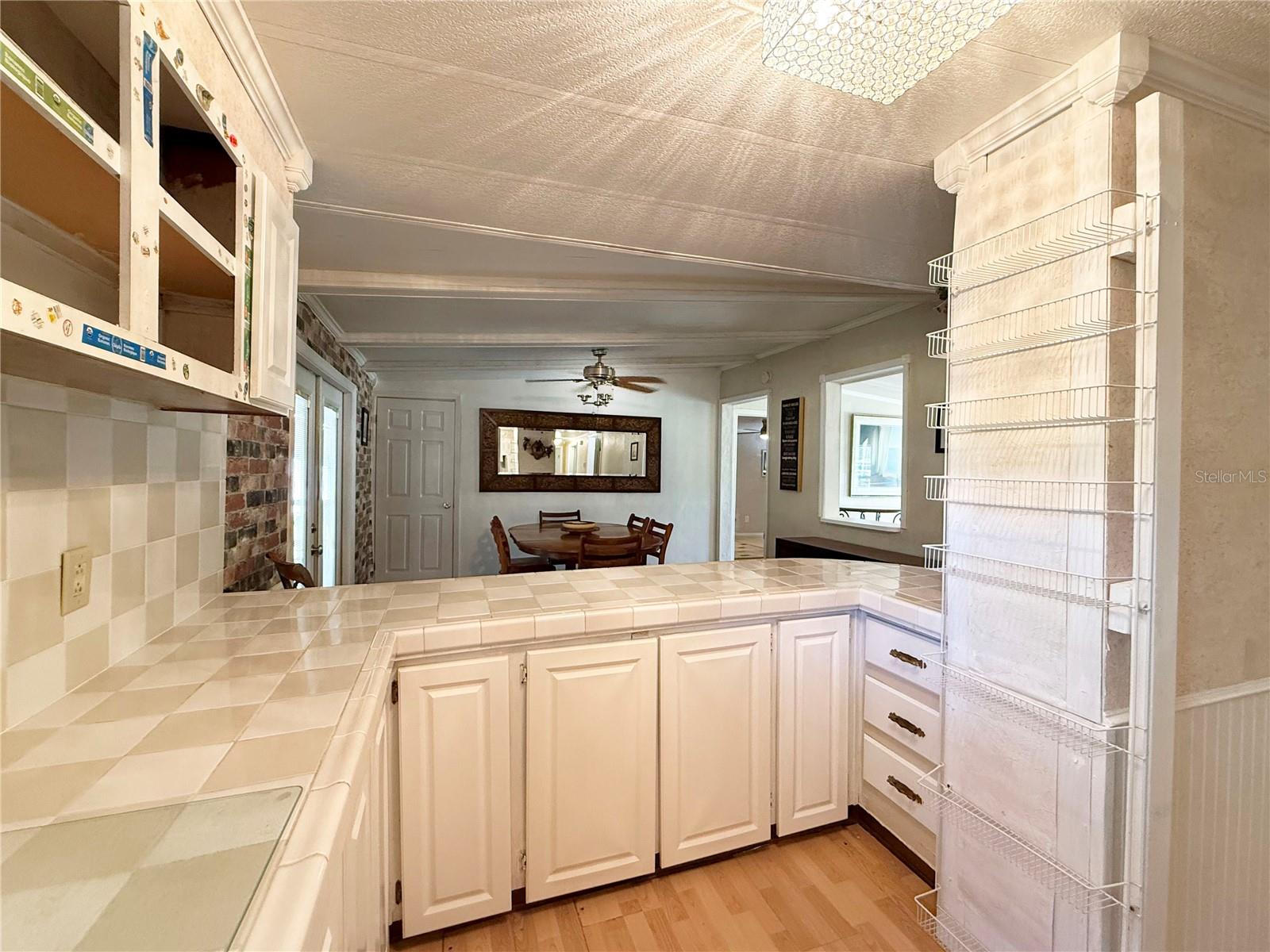 20490 S US 441 HWY, HIGH SPRINGS, FL, 32643