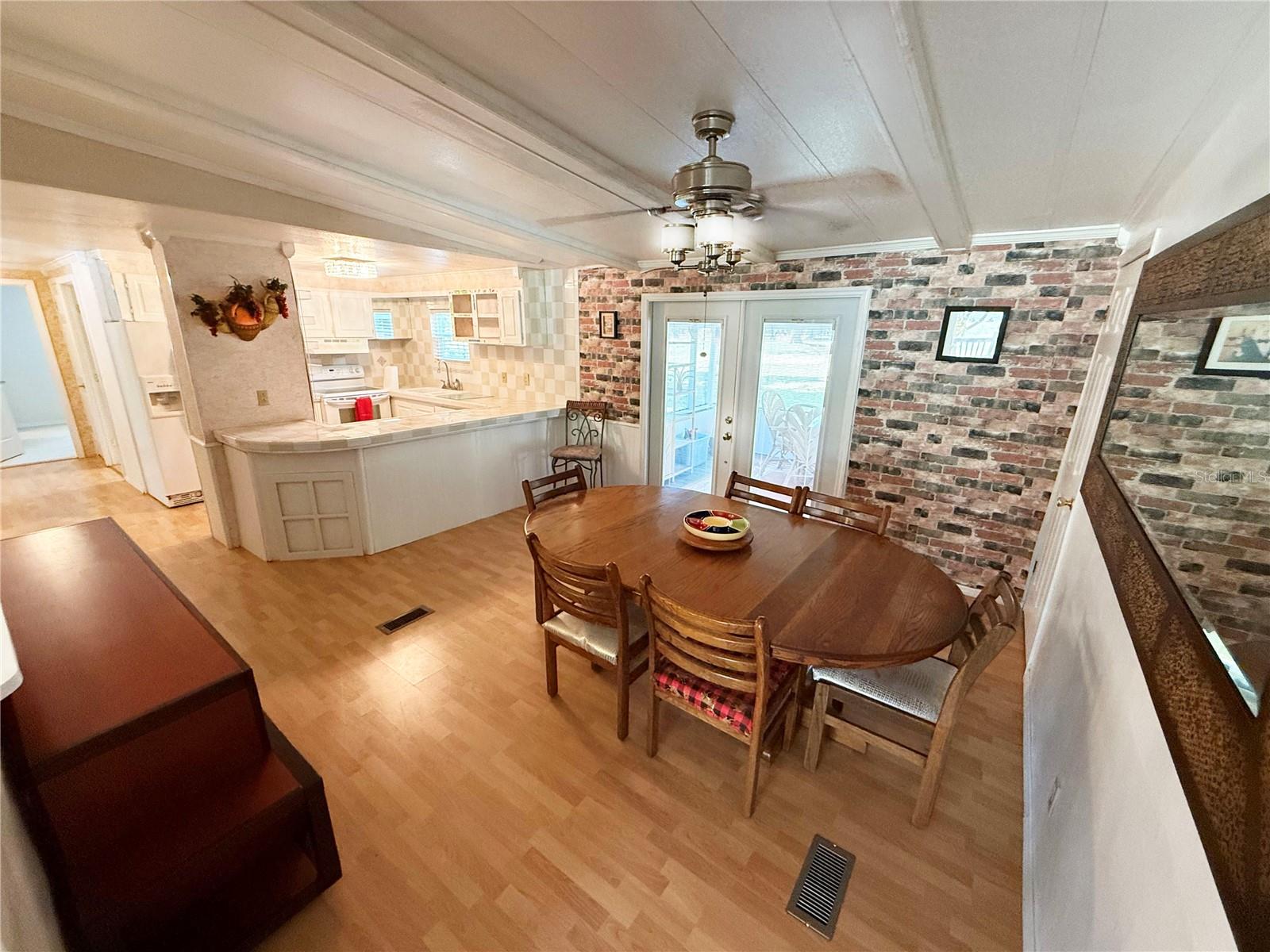 20490 S US 441 HWY, HIGH SPRINGS, FL, 32643
