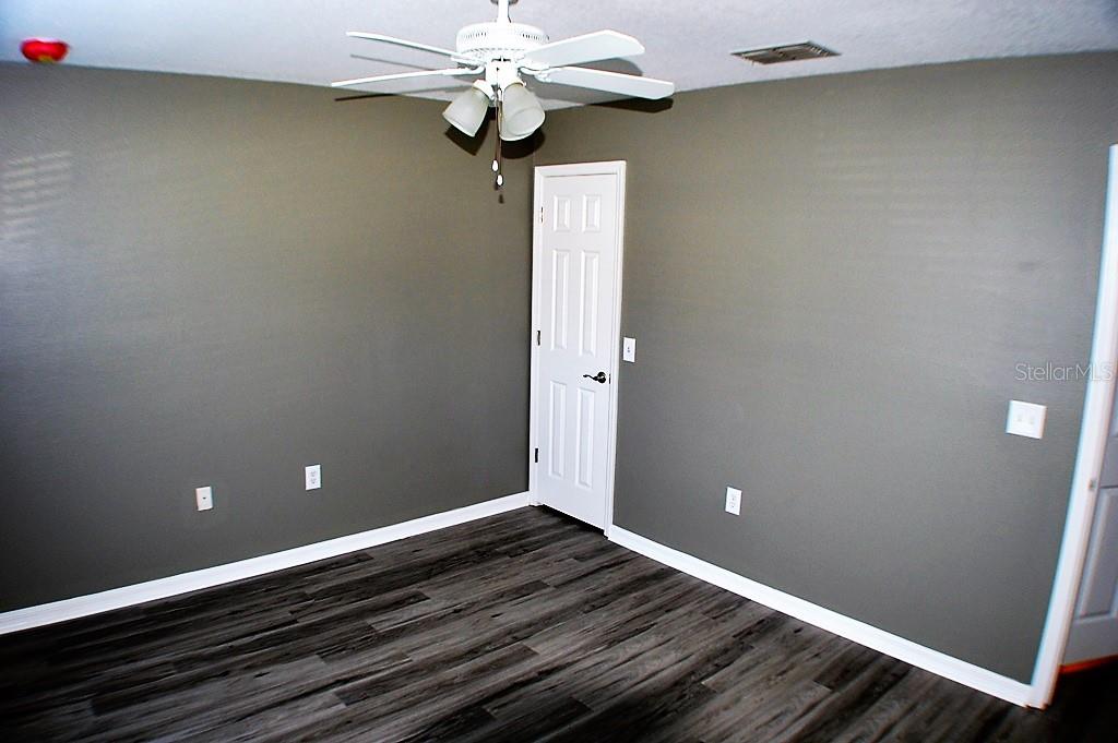 1017 TAWNY EAGLE DR, GROVELAND, FL, 34736