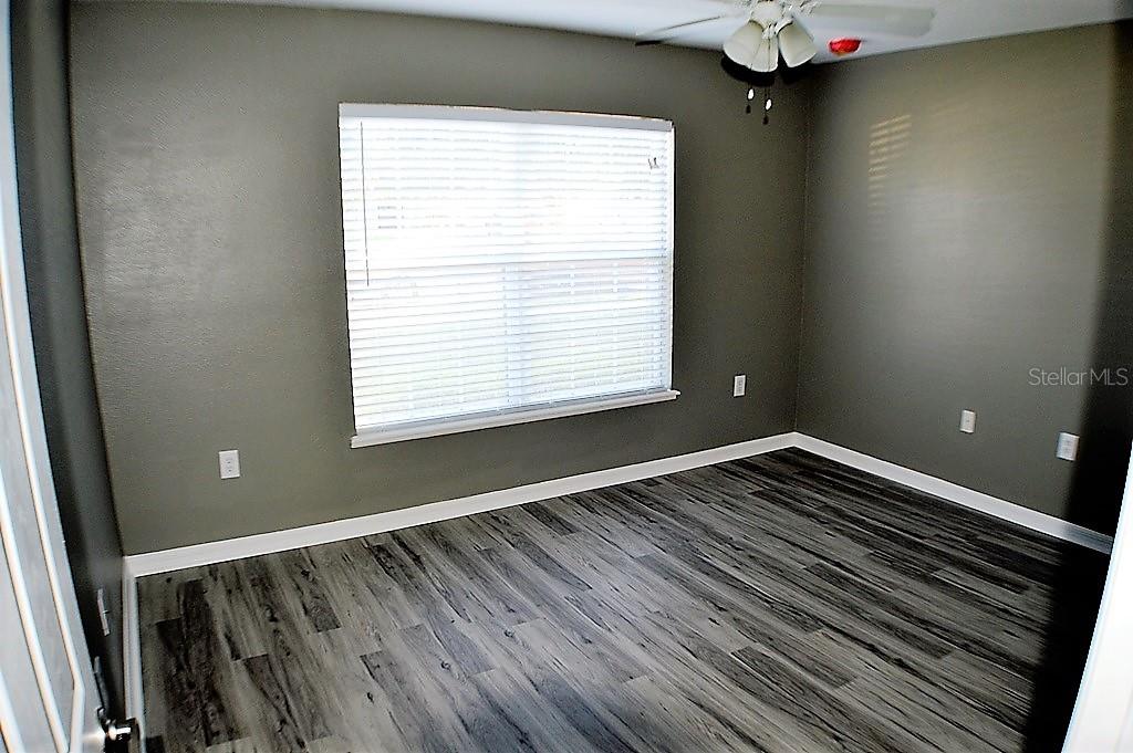 1017 TAWNY EAGLE DR, GROVELAND, FL, 34736