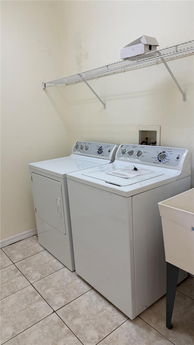 1017 WHITEGATE CT, SARASOTA, FL, 34232