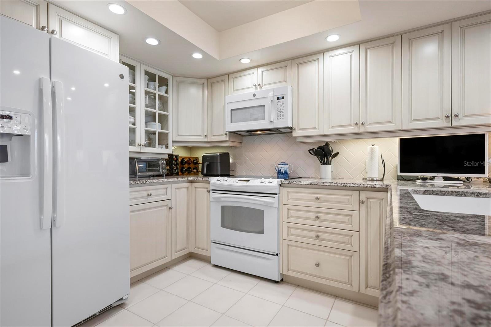 627 ALHAMBRA RD #1103, VENICE, FL, 34285