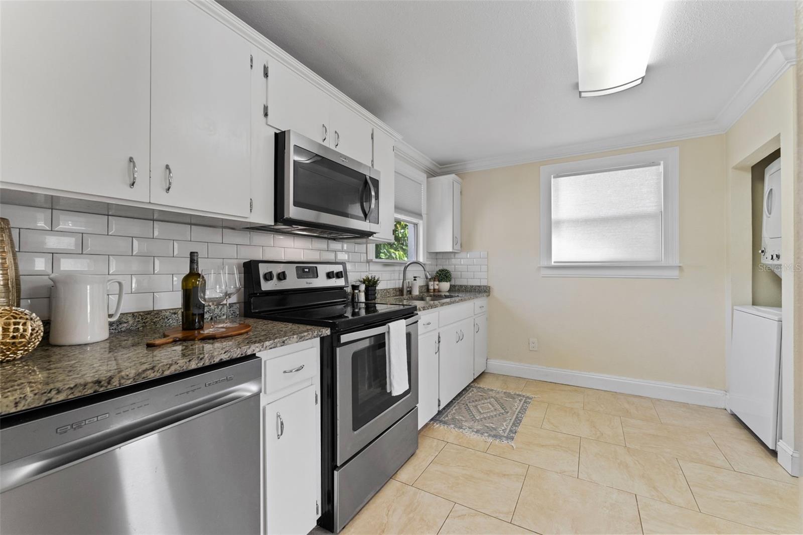 1707 E HENRY AVE, TAMPA, FL, 33610