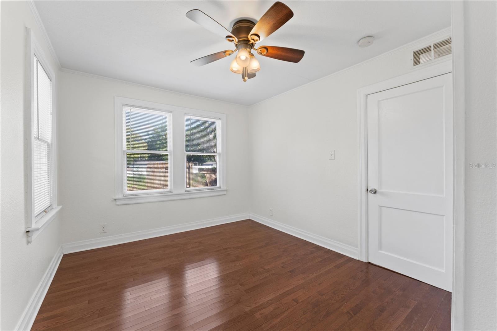 1707 E HENRY AVE, TAMPA, FL, 33610