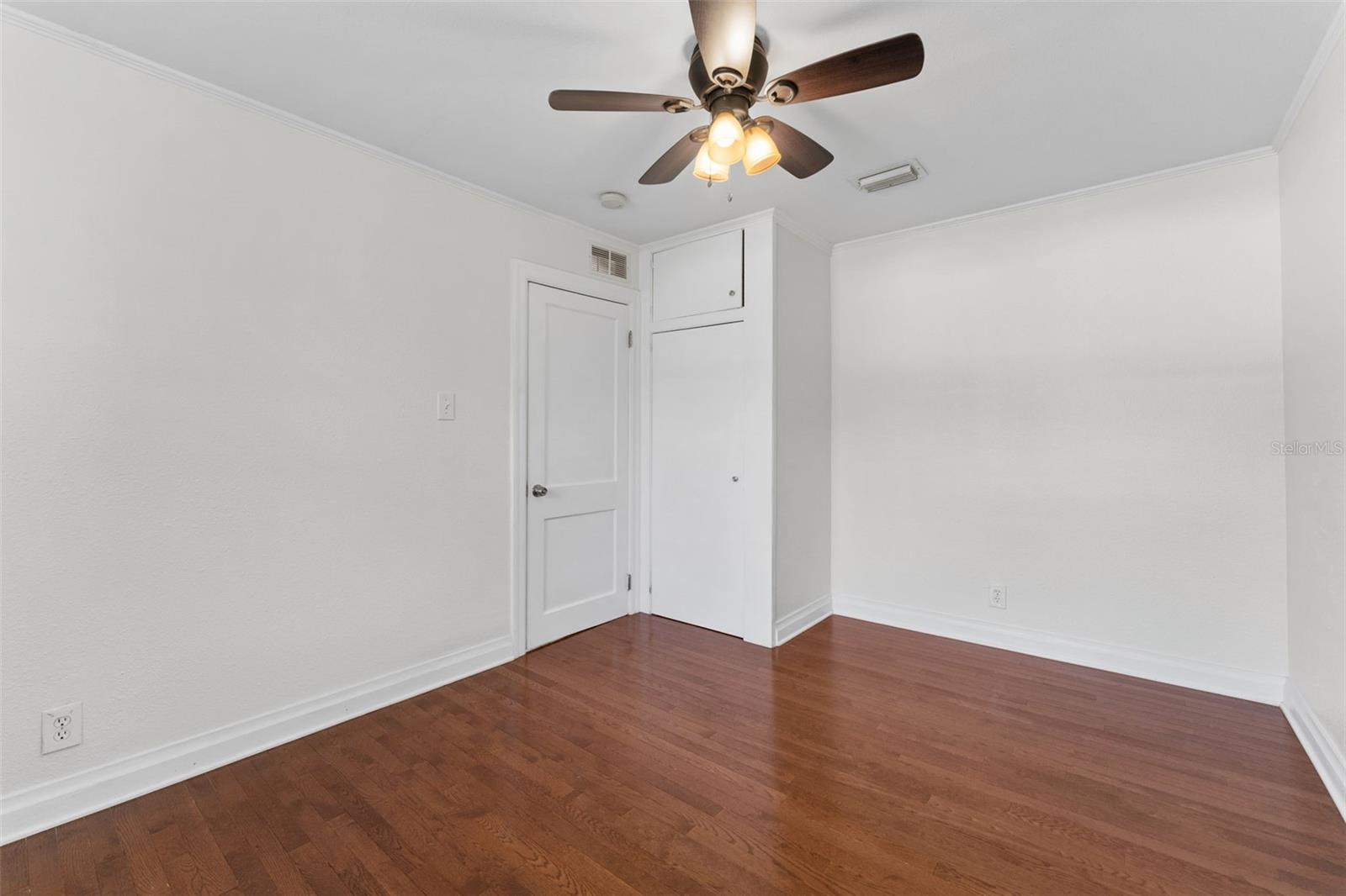 1707 E HENRY AVE, TAMPA, FL, 33610