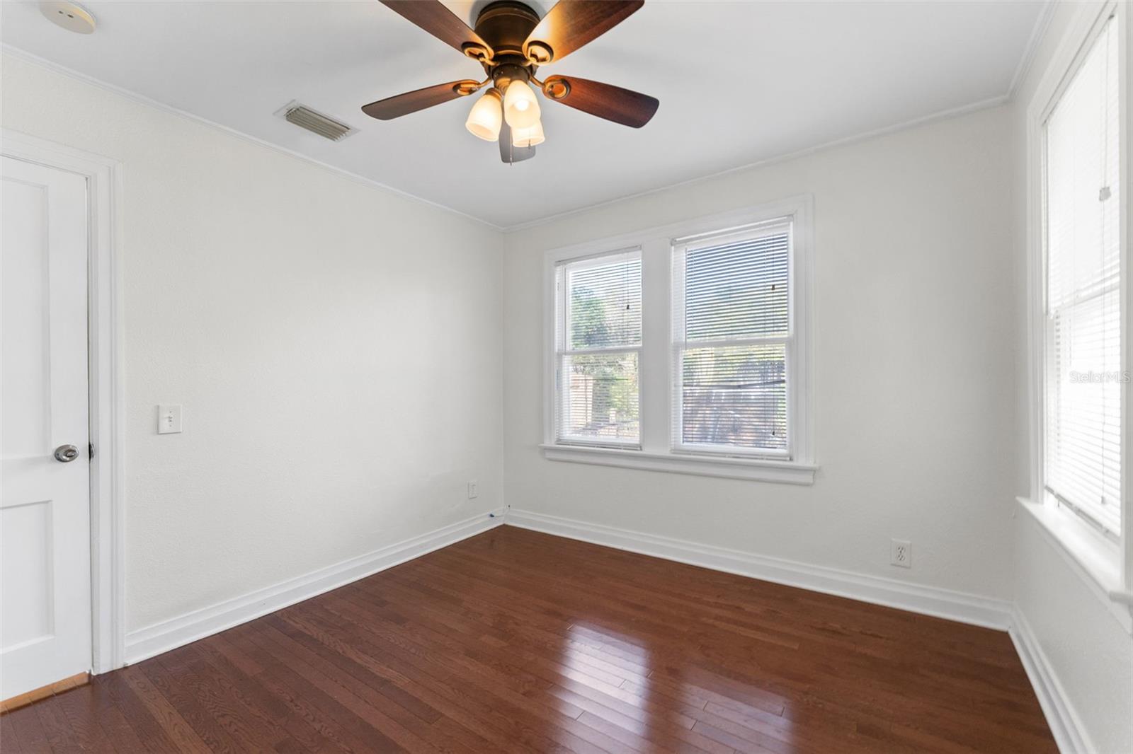 1707 E HENRY AVE, TAMPA, FL, 33610